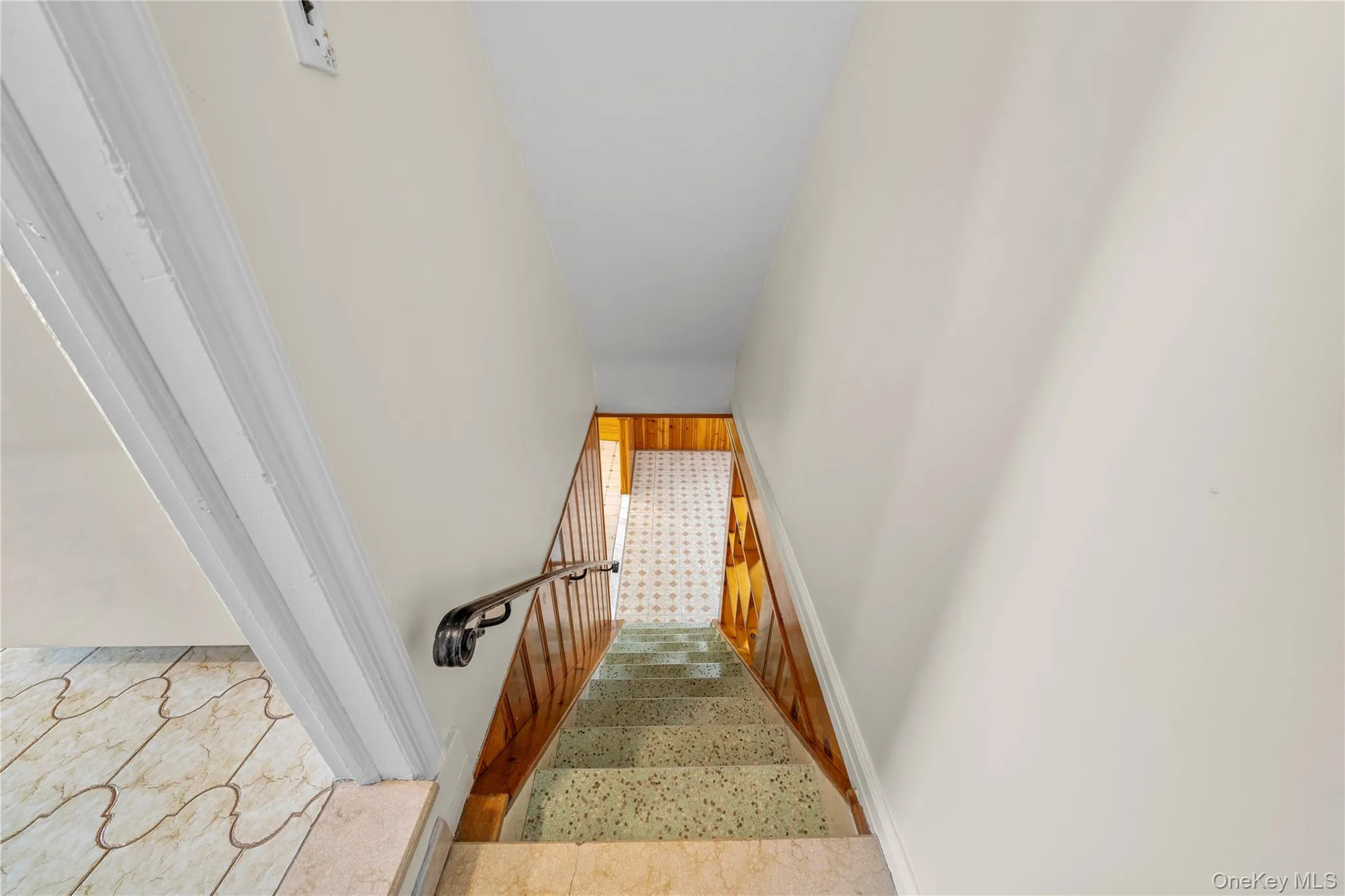131 Primrose Drive, North Hempstead, NY, 3 Bedrooms Bedrooms, 5 Rooms Rooms,1 BathroomBathrooms,Residential,For Rent,Primrose,0,1015216 131 Primrose Drive, North Hempstead, NY, 3 Bedrooms Bedrooms, 5 Rooms Rooms,1 BathroomBathrooms,Residential,For Rent,Primrose,0,1015216
