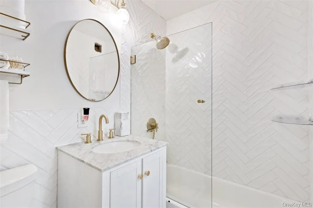 102-30 66 Road, New York, NY, 1 Bedroom Bedrooms, 2 Rooms Rooms,1 BathroomBathrooms,Residential Lease,For Rent,66,0,1015220 102-30 66 Road, New York, NY, 1 Bedroom Bedrooms, 2 Rooms Rooms,1 BathroomBathrooms,Residential Lease,For Rent,66,0,1015220