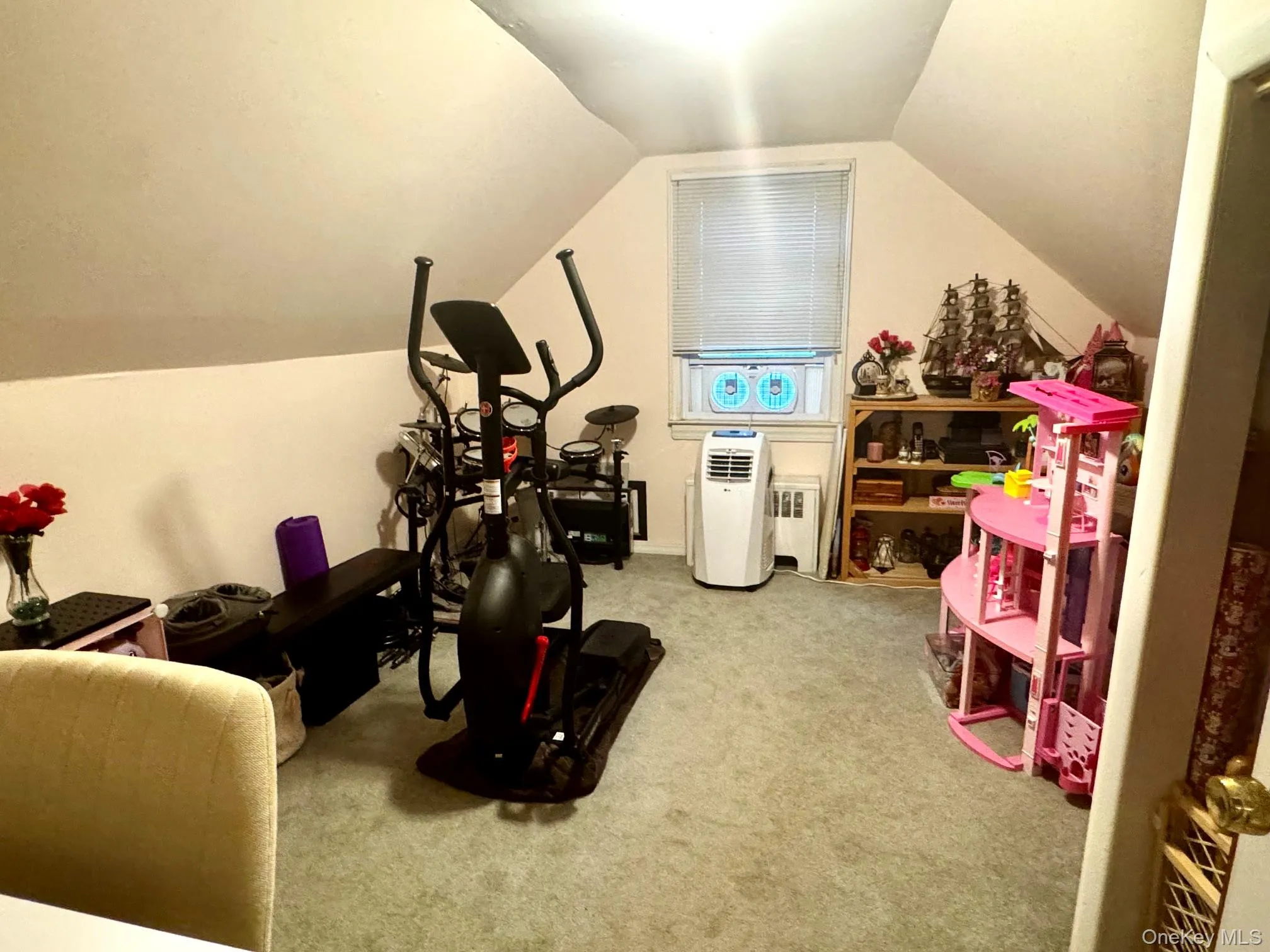 114 Boston Avenue, Oyster Bay, NY, 4 Bedrooms Bedrooms, 7 Rooms Rooms,1 BathroomBathrooms,Residential,For Rent,Boston,0,KEY1015225 114 Boston Avenue, Oyster Bay, NY, 4 Bedrooms Bedrooms, 7 Rooms Rooms,1 BathroomBathrooms,Residential,For Rent,Boston,0,KEY1015225