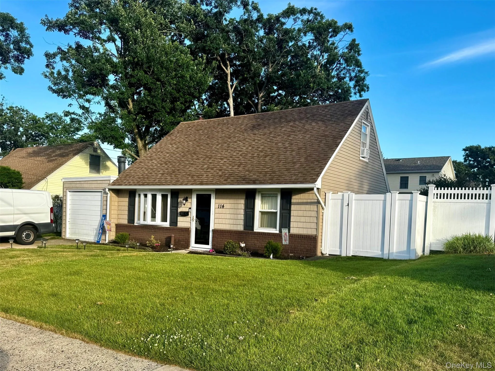 114 Boston Avenue, Oyster Bay, NY, 4 Bedrooms Bedrooms, 7 Rooms Rooms,1 BathroomBathrooms,Residential,For Rent,Boston,0,KEY1015225 114 Boston Avenue, Oyster Bay, NY, 4 Bedrooms Bedrooms, 7 Rooms Rooms,1 BathroomBathrooms,Residential,For Rent,Boston,0,KEY1015225