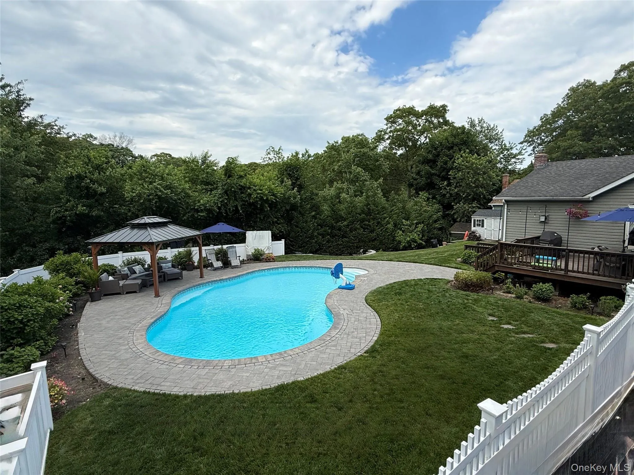 Beautiful new pool! Beautiful new pool!