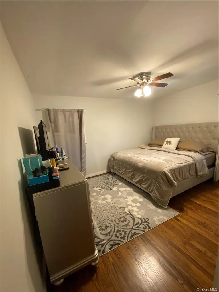 2 Larch Court, Clarkstown, NY, 4 Bedrooms Bedrooms, 9 Rooms Rooms,1 BathroomBathrooms,Residential,For Rent,Larch,0,1015230 2 Larch Court, Clarkstown, NY, 4 Bedrooms Bedrooms, 9 Rooms Rooms,1 BathroomBathrooms,Residential,For Rent,Larch,0,1015230
