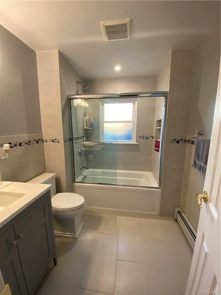 2 Larch Court, Clarkstown, NY, 4 Bedrooms Bedrooms, 9 Rooms Rooms,1 BathroomBathrooms,Residential,For Rent,Larch,0,1015230 2 Larch Court, Clarkstown, NY, 4 Bedrooms Bedrooms, 9 Rooms Rooms,1 BathroomBathrooms,Residential,For Rent,Larch,0,1015230