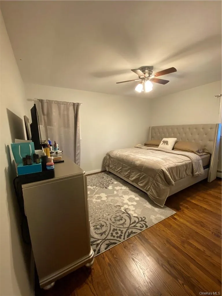 2 Larch Court, Clarkstown, NY, 4 Bedrooms Bedrooms, 9 Rooms Rooms,1 BathroomBathrooms,Residential,For Rent,Larch,0,1015230 2 Larch Court, Clarkstown, NY, 4 Bedrooms Bedrooms, 9 Rooms Rooms,1 BathroomBathrooms,Residential,For Rent,Larch,0,1015230