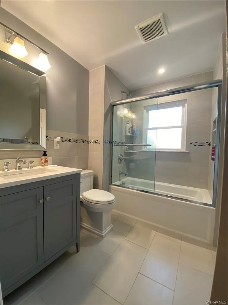 2 Larch Court, Clarkstown, NY, 4 Bedrooms Bedrooms, 9 Rooms Rooms,1 BathroomBathrooms,Residential,For Rent,Larch,0,1015230 2 Larch Court, Clarkstown, NY, 4 Bedrooms Bedrooms, 9 Rooms Rooms,1 BathroomBathrooms,Residential,For Rent,Larch,0,1015230
