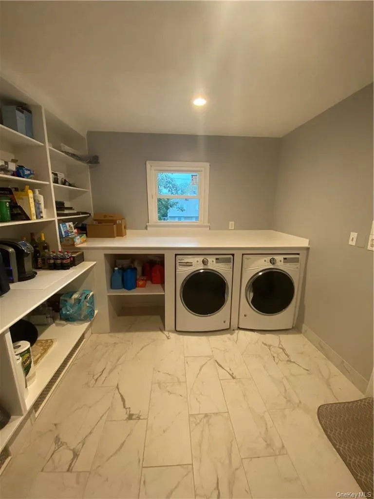 2 Larch Court, Clarkstown, NY, 4 Bedrooms Bedrooms, 9 Rooms Rooms,1 BathroomBathrooms,Residential,For Rent,Larch,0,1015230 2 Larch Court, Clarkstown, NY, 4 Bedrooms Bedrooms, 9 Rooms Rooms,1 BathroomBathrooms,Residential,For Rent,Larch,0,1015230