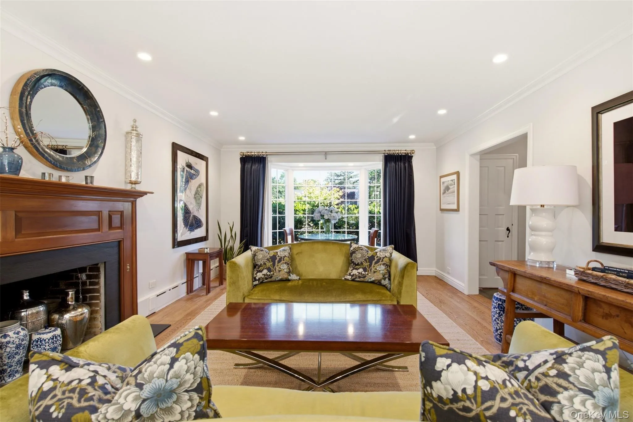 2 Saint Marks Place, Huntington, NY, 4 Bedrooms Bedrooms, 8 Rooms Rooms,3 BathroomsBathrooms,Residential,For Rent,Saint Marks,0,1015236 2 Saint Marks Place, Huntington, NY, 4 Bedrooms Bedrooms, 8 Rooms Rooms,3 BathroomsBathrooms,Residential,For Rent,Saint Marks,0,1015236