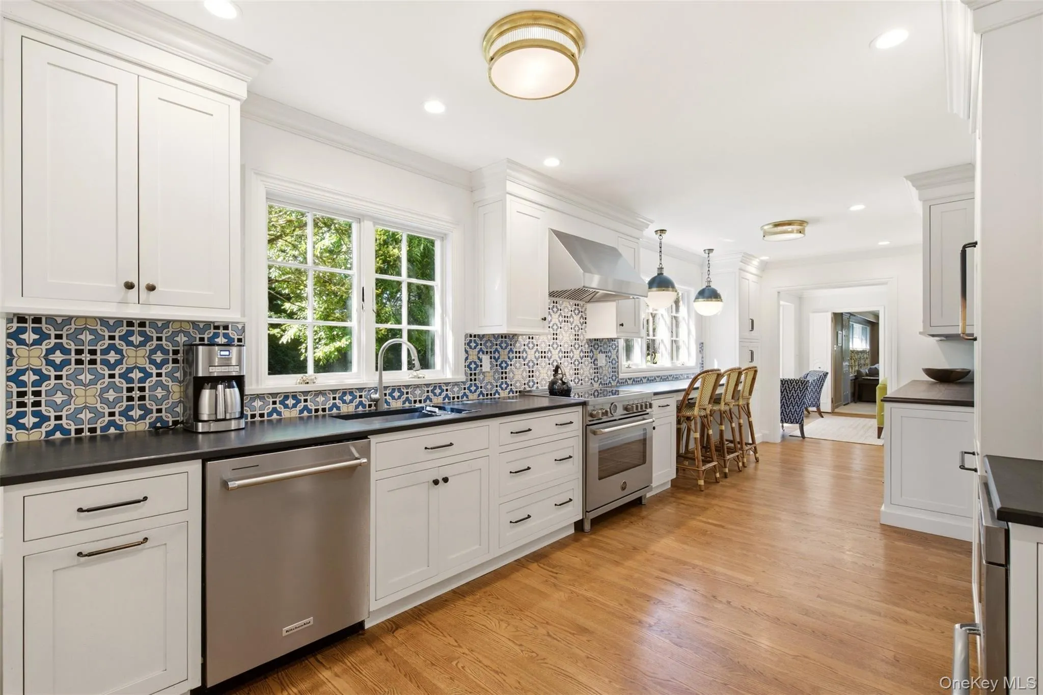 Kitchen with stainless appliances Kitchen with stainless appliances