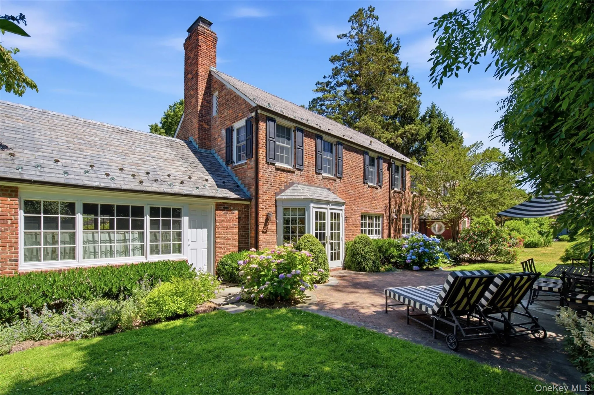 2 Saint Marks Place, Huntington, NY, 4 Bedrooms Bedrooms, 8 Rooms Rooms,3 BathroomsBathrooms,Residential,For Rent,Saint Marks,0,1015236 2 Saint Marks Place, Huntington, NY, 4 Bedrooms Bedrooms, 8 Rooms Rooms,3 BathroomsBathrooms,Residential,For Rent,Saint Marks,0,1015236