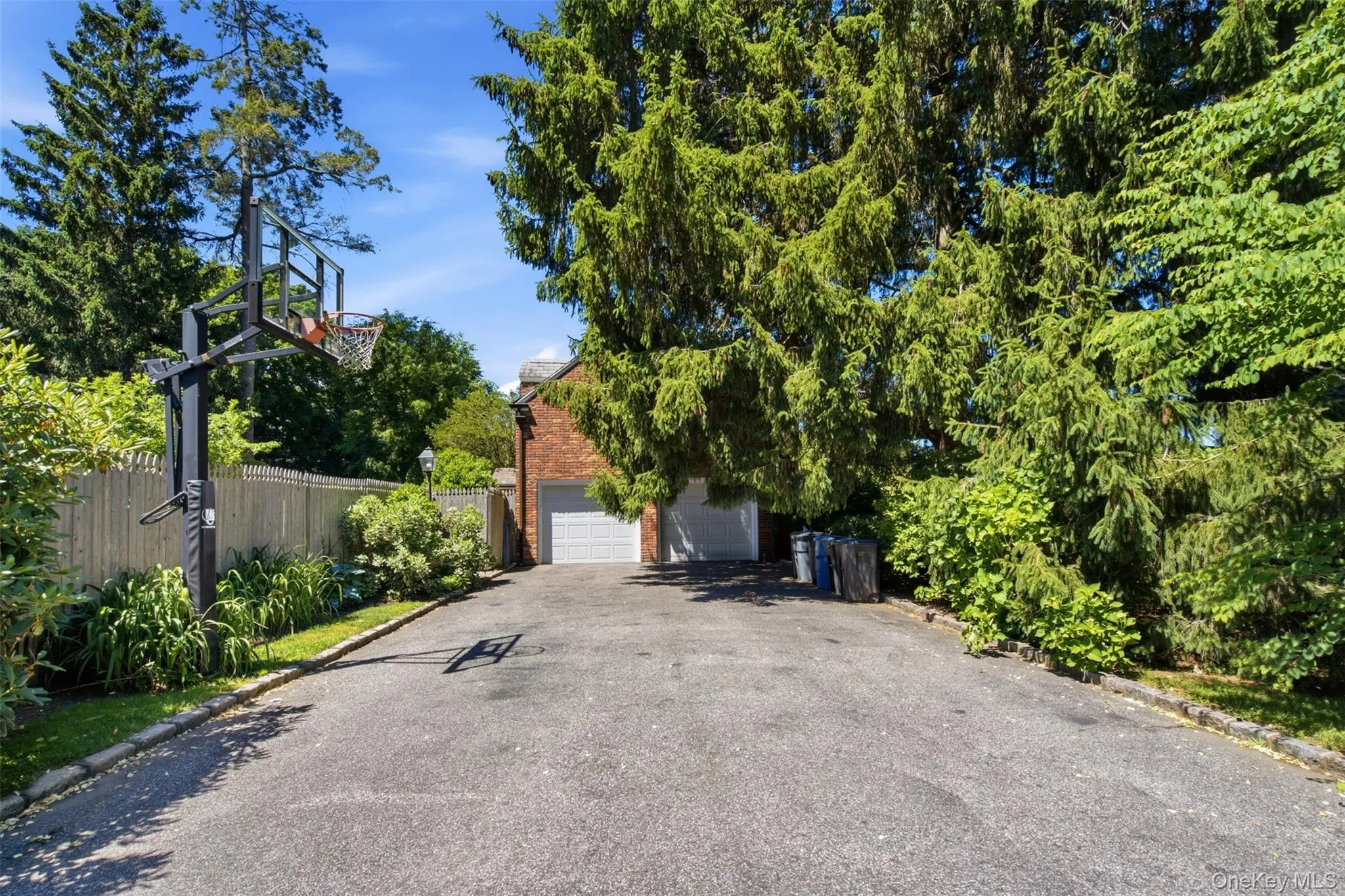 2 Saint Marks Place, Huntington, NY, 4 Bedrooms Bedrooms, 8 Rooms Rooms,3 BathroomsBathrooms,Residential,For Rent,Saint Marks,0,1015236 2 Saint Marks Place, Huntington, NY, 4 Bedrooms Bedrooms, 8 Rooms Rooms,3 BathroomsBathrooms,Residential,For Rent,Saint Marks,0,1015236