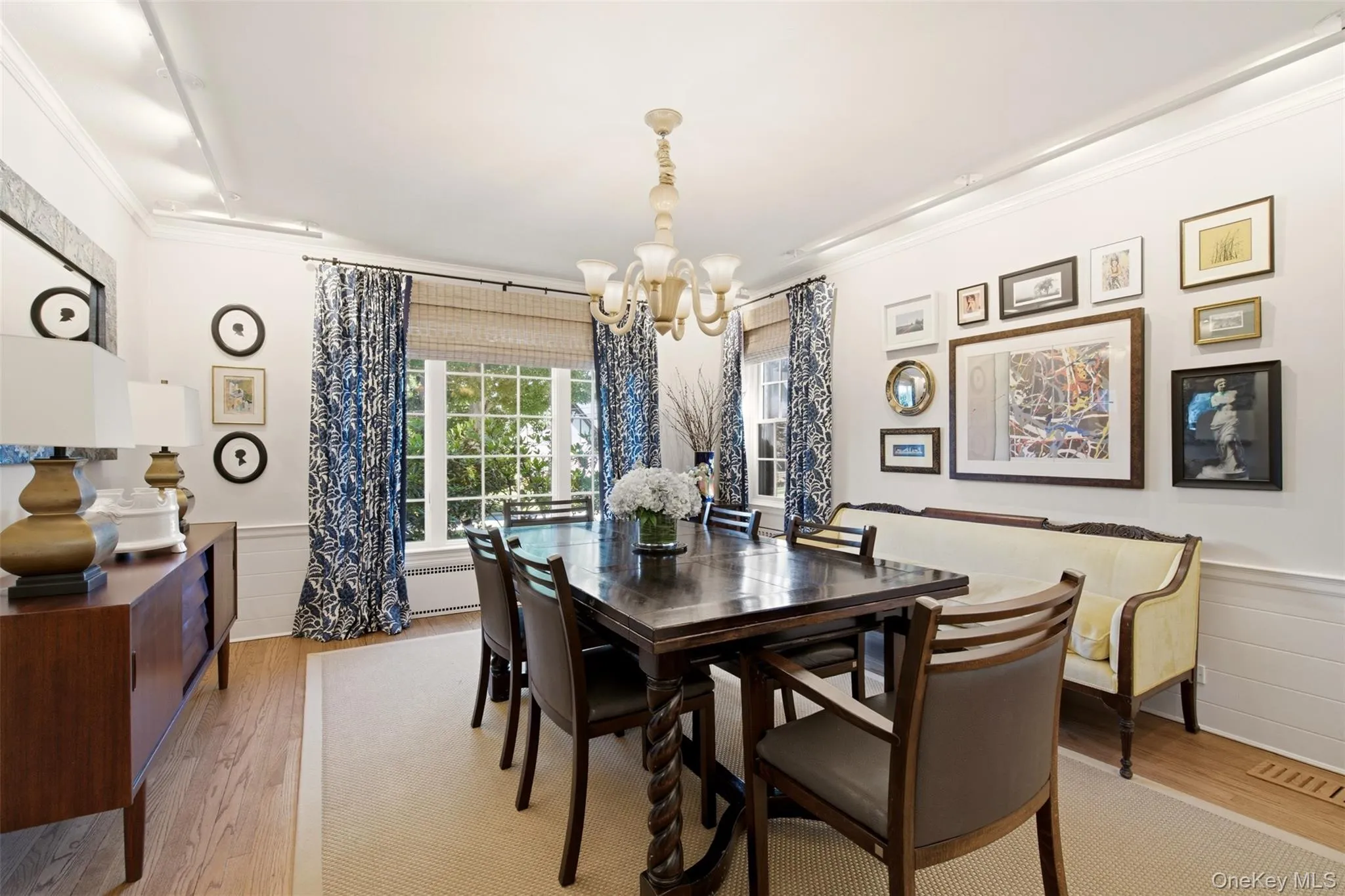 2 Saint Marks Place, Huntington, NY, 4 Bedrooms Bedrooms, 8 Rooms Rooms,3 BathroomsBathrooms,Residential,For Rent,Saint Marks,0,1015236 2 Saint Marks Place, Huntington, NY, 4 Bedrooms Bedrooms, 8 Rooms Rooms,3 BathroomsBathrooms,Residential,For Rent,Saint Marks,0,1015236
