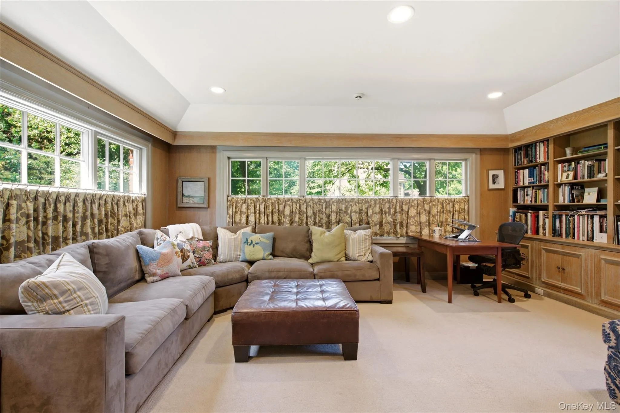 2 Saint Marks Place, Huntington, NY, 4 Bedrooms Bedrooms, 8 Rooms Rooms,3 BathroomsBathrooms,Residential,For Rent,Saint Marks,0,1015236 2 Saint Marks Place, Huntington, NY, 4 Bedrooms Bedrooms, 8 Rooms Rooms,3 BathroomsBathrooms,Residential,For Rent,Saint Marks,0,1015236