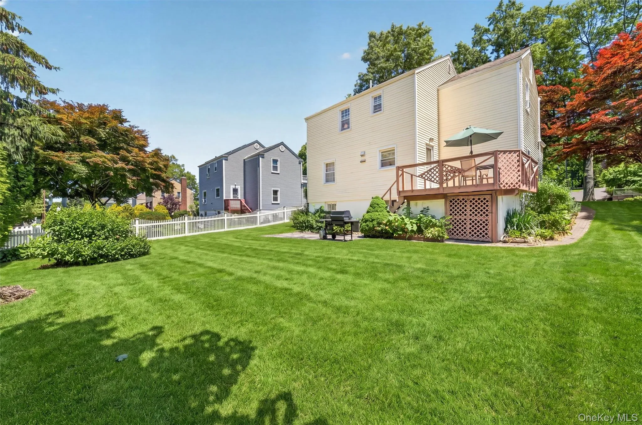319 Church Street, White Plains, NY, 3 Bedrooms Bedrooms, 6 Rooms Rooms,1 BathroomBathrooms,Residential,For Rent,Church,0,1015241 319 Church Street, White Plains, NY, 3 Bedrooms Bedrooms, 6 Rooms Rooms,1 BathroomBathrooms,Residential,For Rent,Church,0,1015241