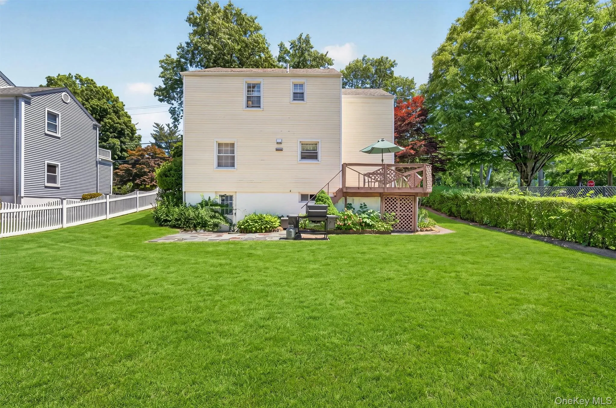 319 Church Street, White Plains, NY, 3 Bedrooms Bedrooms, 6 Rooms Rooms,1 BathroomBathrooms,Residential,For Rent,Church,0,1015241 319 Church Street, White Plains, NY, 3 Bedrooms Bedrooms, 6 Rooms Rooms,1 BathroomBathrooms,Residential,For Rent,Church,0,1015241