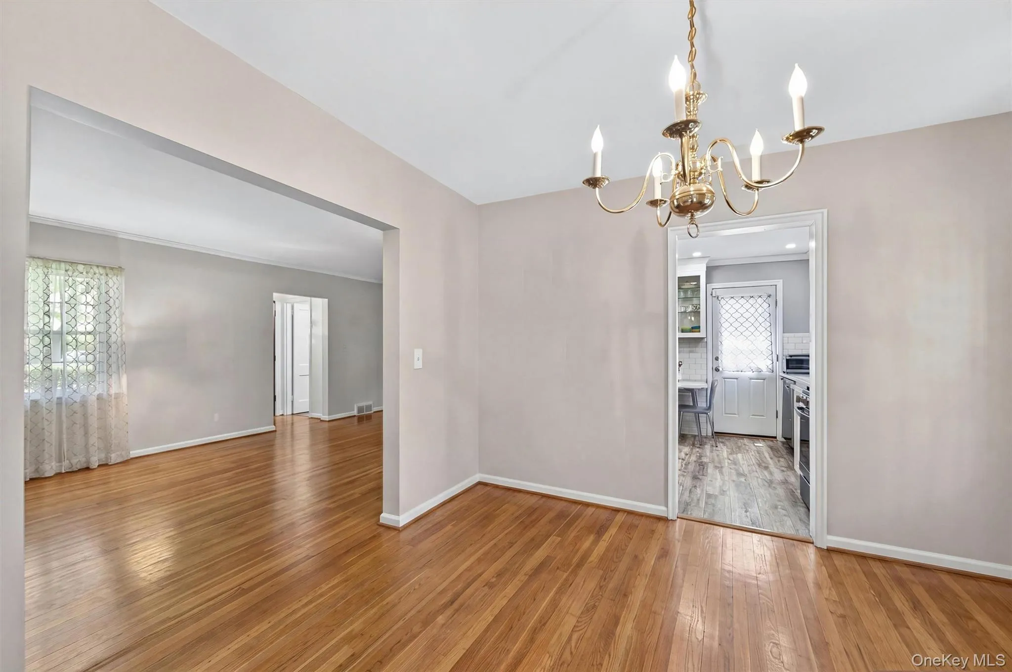 319 Church Street, White Plains, NY, 3 Bedrooms Bedrooms, 6 Rooms Rooms,1 BathroomBathrooms,Residential,For Rent,Church,0,1015241 319 Church Street, White Plains, NY, 3 Bedrooms Bedrooms, 6 Rooms Rooms,1 BathroomBathrooms,Residential,For Rent,Church,0,1015241