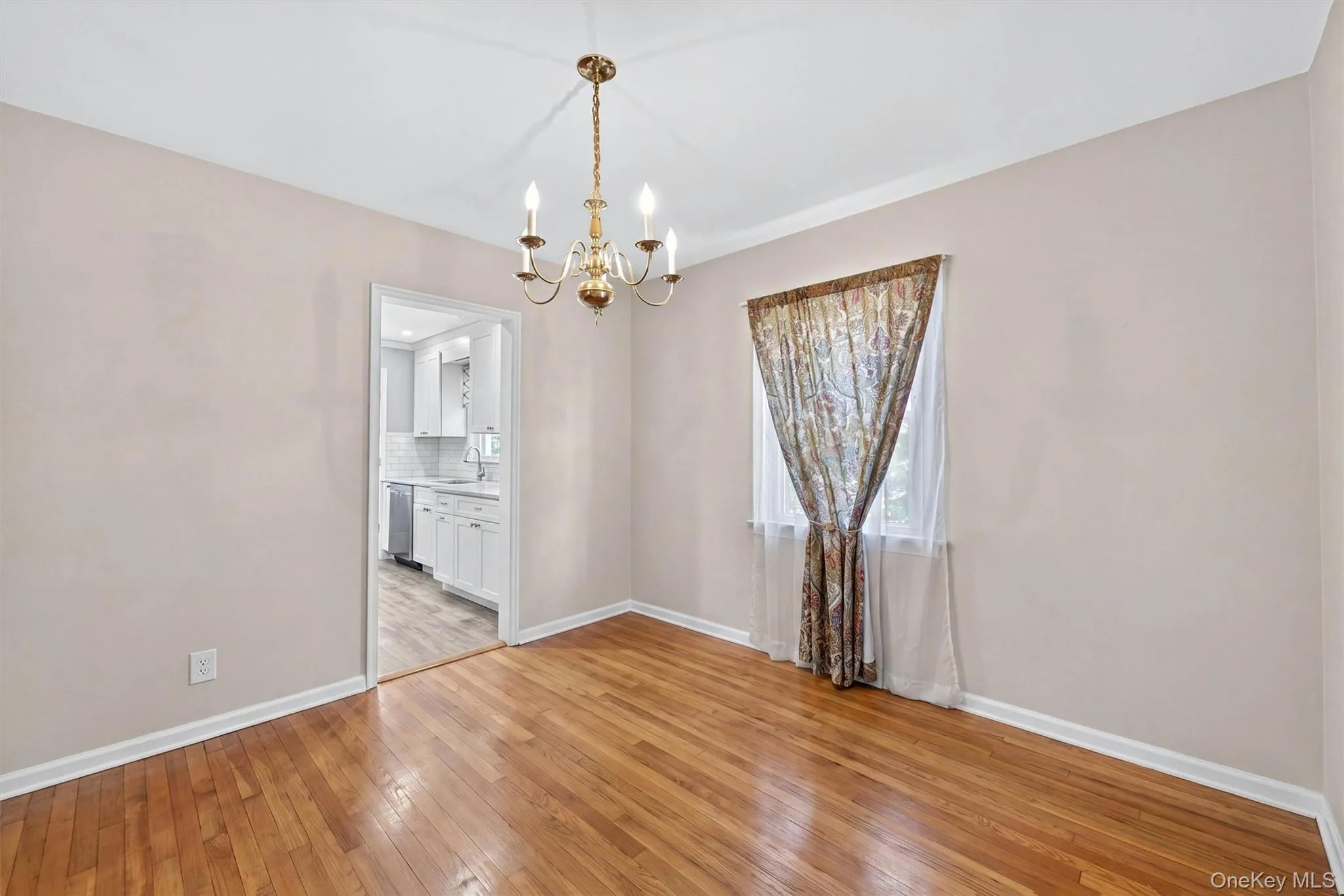 319 Church Street, White Plains, NY, 3 Bedrooms Bedrooms, 6 Rooms Rooms,1 BathroomBathrooms,Residential,For Rent,Church,0,1015241 319 Church Street, White Plains, NY, 3 Bedrooms Bedrooms, 6 Rooms Rooms,1 BathroomBathrooms,Residential,For Rent,Church,0,1015241