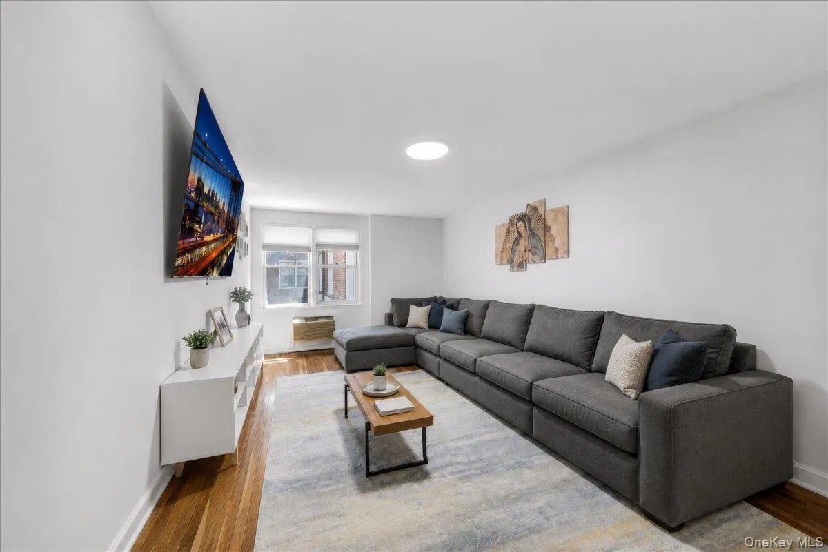 315 Palmer Terrace, Mamaroneck, NY, 2 Bedrooms Bedrooms, 4 Rooms Rooms,1 BathroomBathrooms,Residential,For Rent,Palmer,0,1015243 315 Palmer Terrace, Mamaroneck, NY, 2 Bedrooms Bedrooms, 4 Rooms Rooms,1 BathroomBathrooms,Residential,For Rent,Palmer,0,1015243