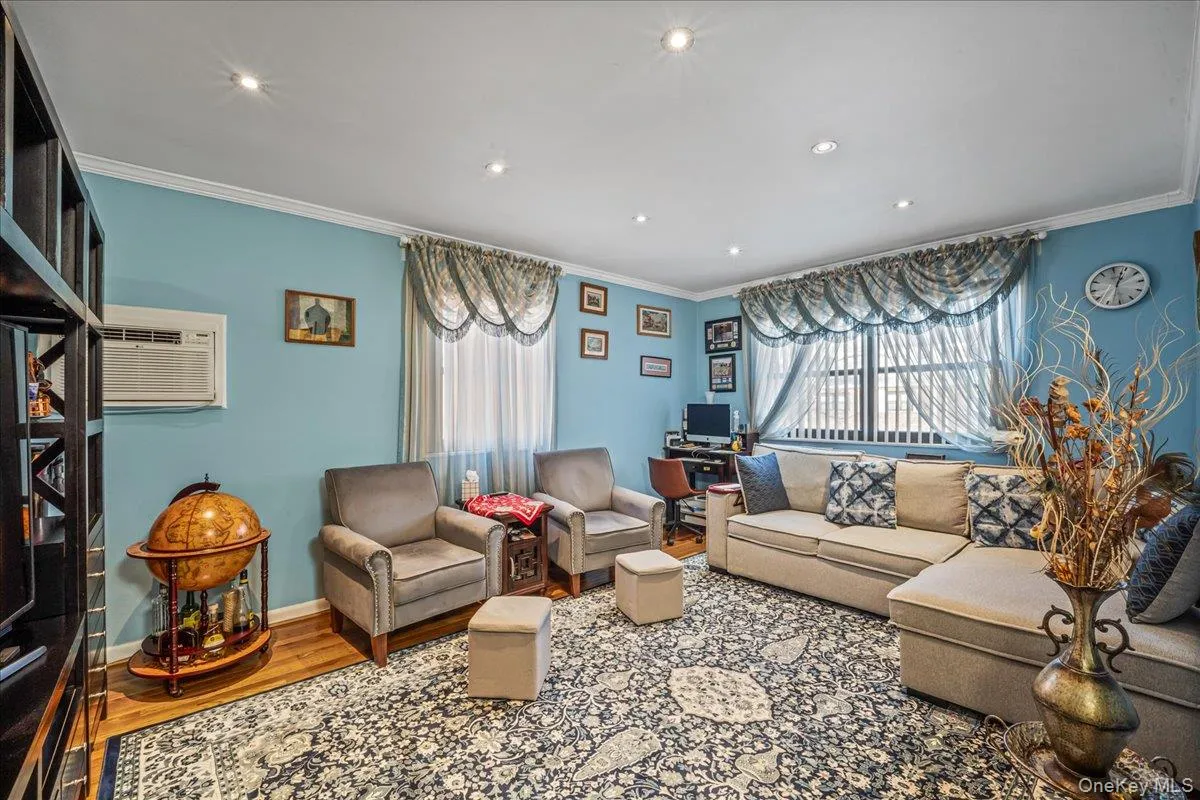 155-14 86 Street, New York, NY, 1 Bedroom Bedrooms, 5 Rooms Rooms,1 BathroomBathrooms,Residential,For Rent,86,0,1015244 155-14 86 Street, New York, NY, 1 Bedroom Bedrooms, 5 Rooms Rooms,1 BathroomBathrooms,Residential,For Rent,86,0,1015244