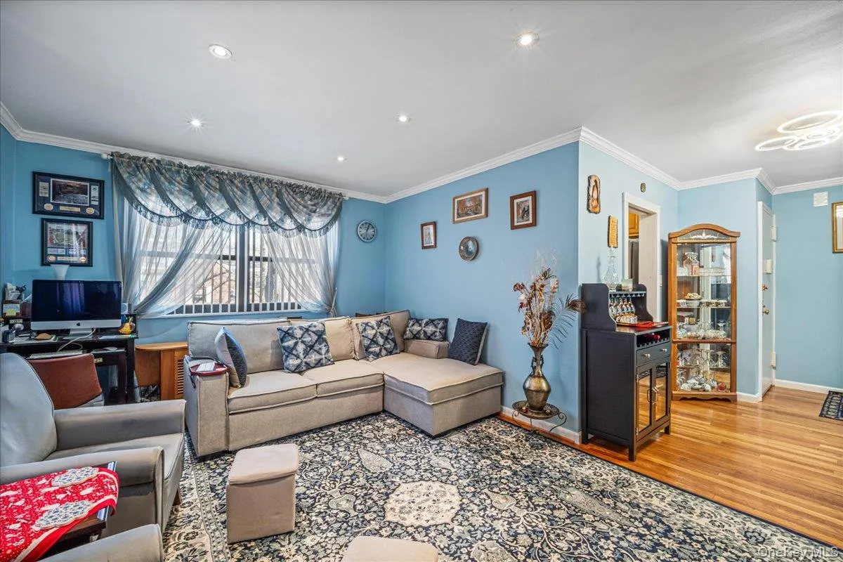 155-14 86 Street, New York, NY, 1 Bedroom Bedrooms, 5 Rooms Rooms,1 BathroomBathrooms,Residential,For Rent,86,0,1015244 155-14 86 Street, New York, NY, 1 Bedroom Bedrooms, 5 Rooms Rooms,1 BathroomBathrooms,Residential,For Rent,86,0,1015244