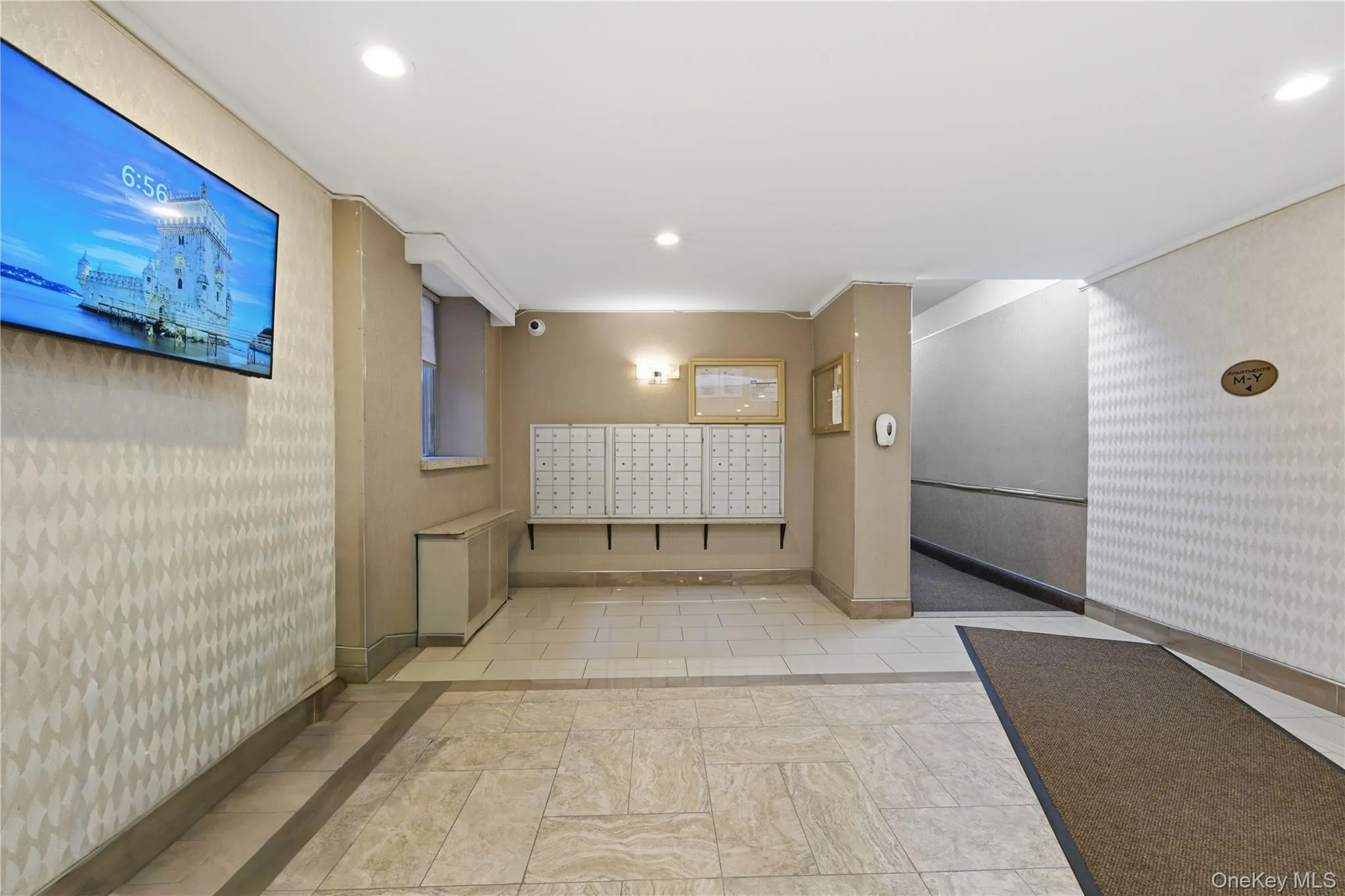 83-40 Austin Street, New York, NY, 2 Bedrooms Bedrooms, 4 Rooms Rooms,1 BathroomBathrooms,Residential,For Rent,Austin Street,0,KEY1015249 83-40 Austin Street, New York, NY, 2 Bedrooms Bedrooms, 4 Rooms Rooms,1 BathroomBathrooms,Residential,For Rent,Austin Street,0,KEY1015249