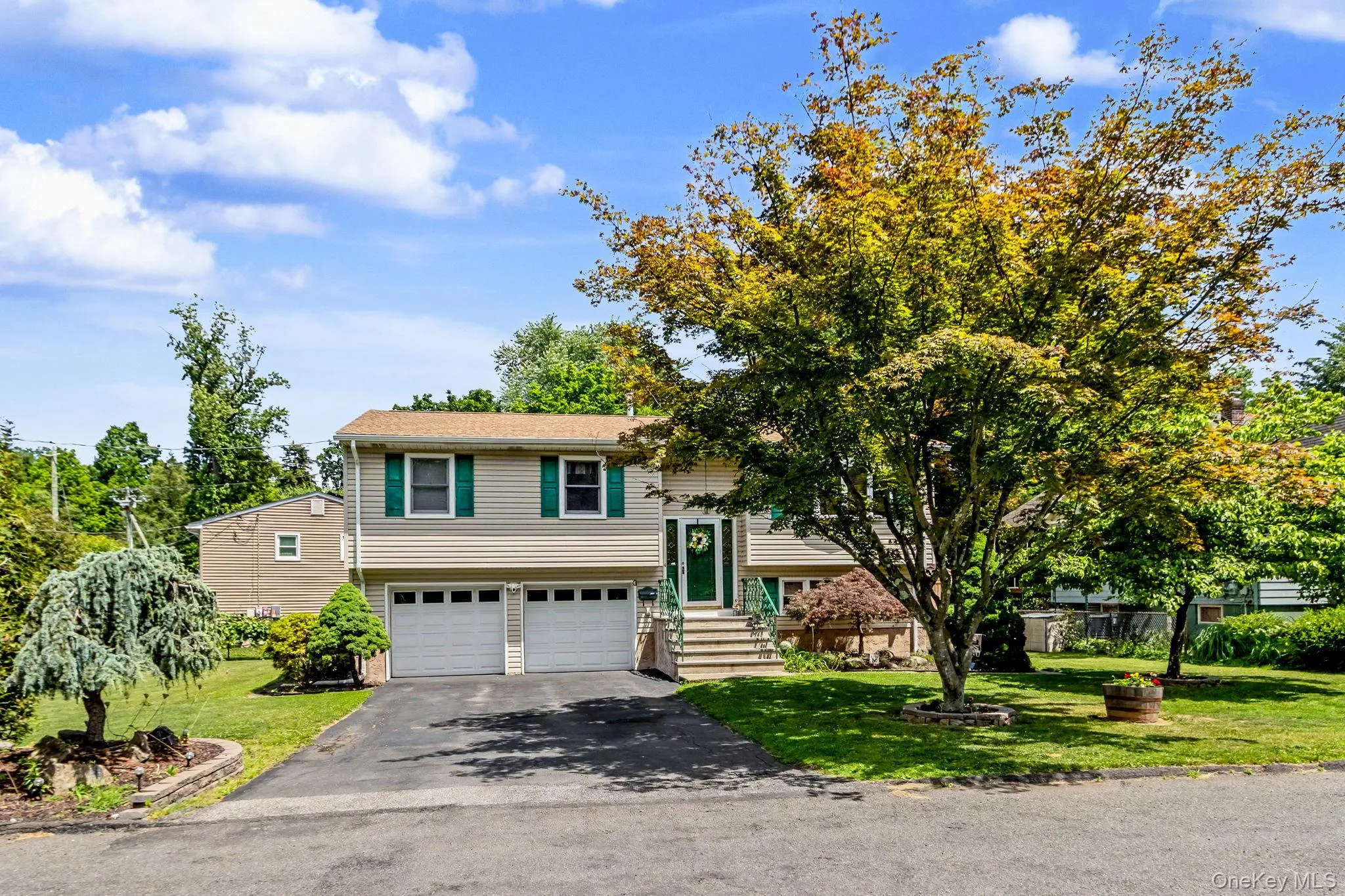 3 Van Wardt Place, Orangetown, NY, 3 Bedrooms Bedrooms, 11 Rooms Rooms,2 BathroomsBathrooms,Residential,For Rent,Van Wardt,0,1015258 3 Van Wardt Place, Orangetown, NY, 3 Bedrooms Bedrooms, 11 Rooms Rooms,2 BathroomsBathrooms,Residential,For Rent,Van Wardt,0,1015258