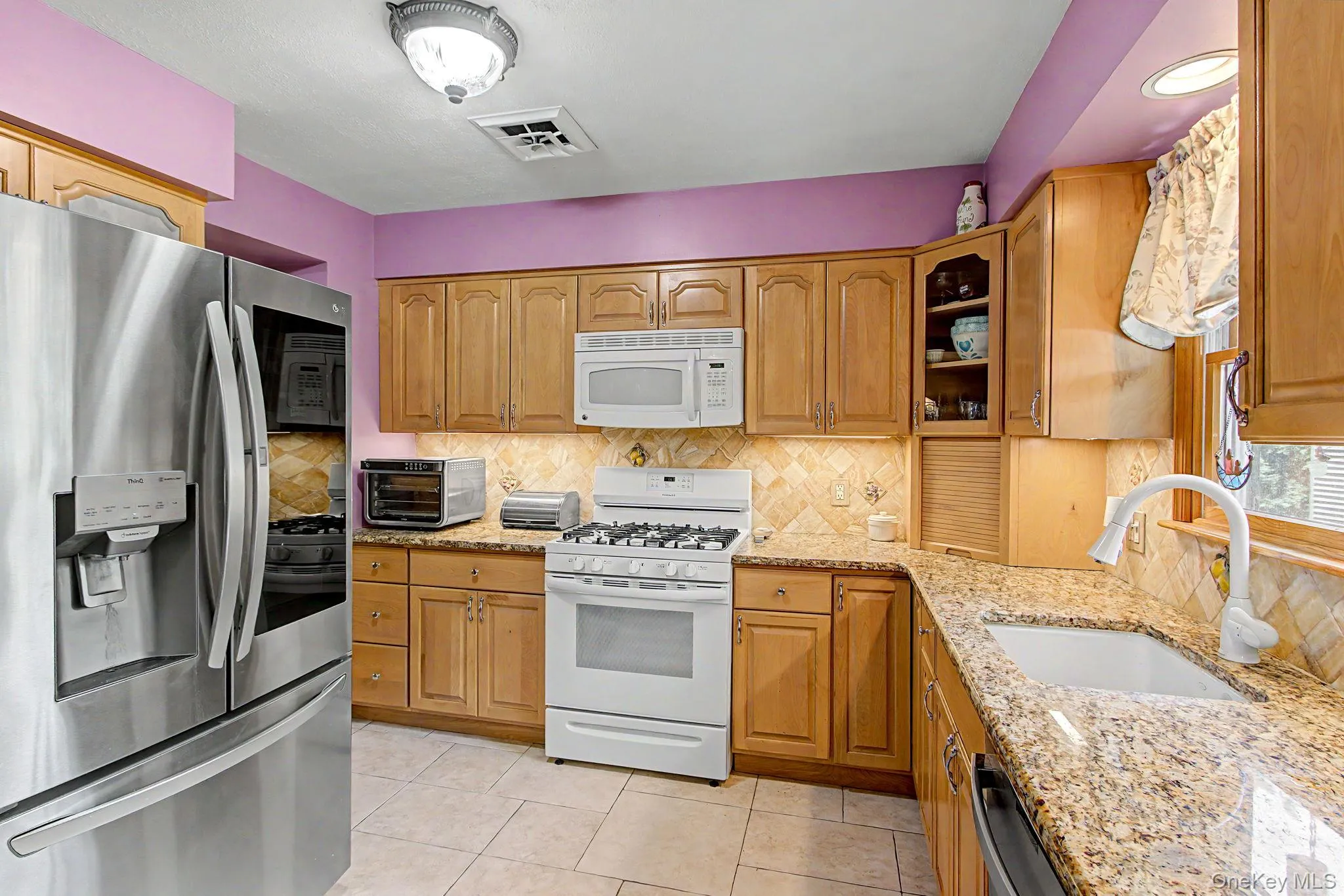 3 Van Wardt Place, Orangetown, NY, 3 Bedrooms Bedrooms, 11 Rooms Rooms,2 BathroomsBathrooms,Residential,For Rent,Van Wardt,0,1015258 3 Van Wardt Place, Orangetown, NY, 3 Bedrooms Bedrooms, 11 Rooms Rooms,2 BathroomsBathrooms,Residential,For Rent,Van Wardt,0,1015258
