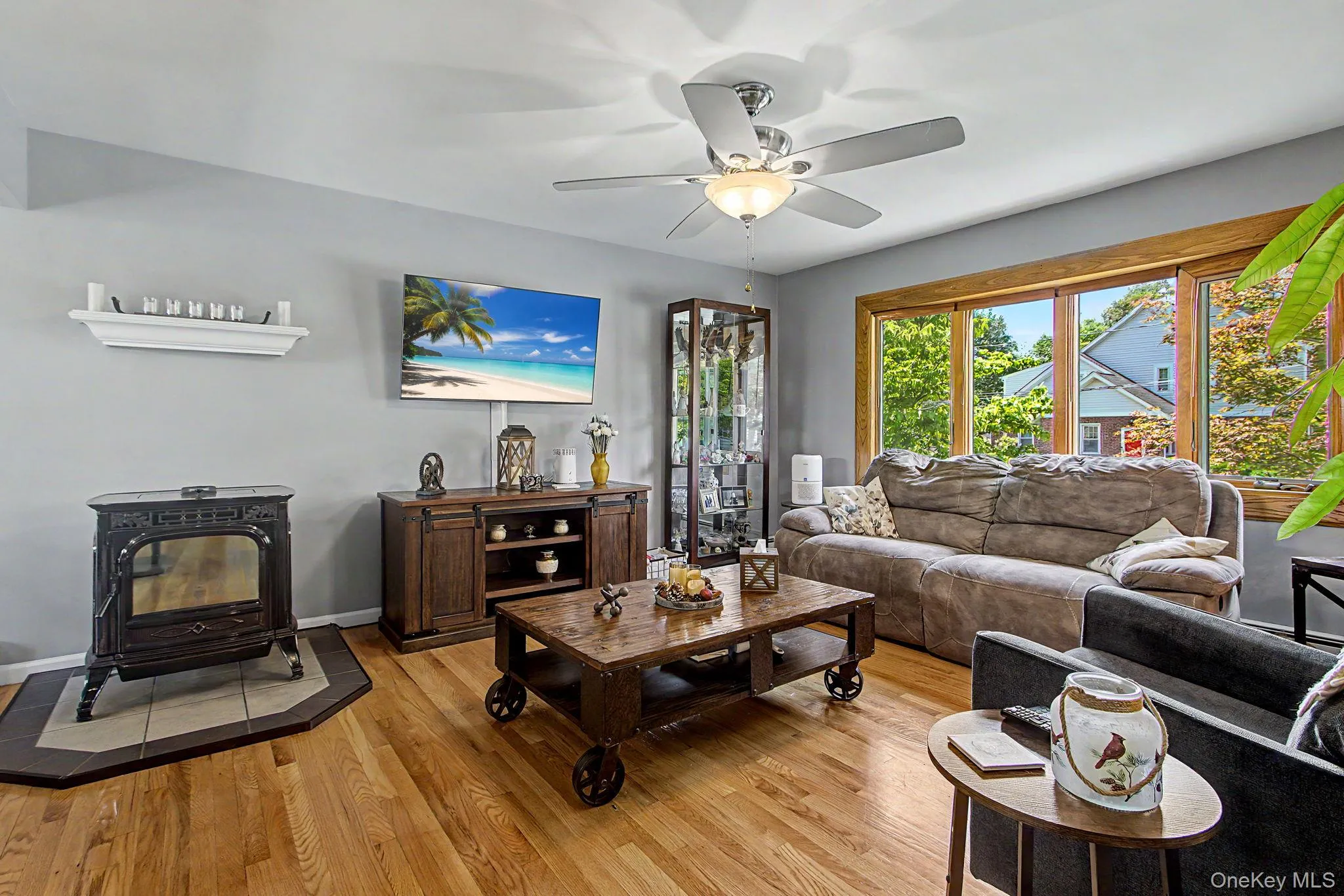 3 Van Wardt Place, Orangetown, NY, 3 Bedrooms Bedrooms, 11 Rooms Rooms,2 BathroomsBathrooms,Residential,For Rent,Van Wardt,0,1015258 3 Van Wardt Place, Orangetown, NY, 3 Bedrooms Bedrooms, 11 Rooms Rooms,2 BathroomsBathrooms,Residential,For Rent,Van Wardt,0,1015258