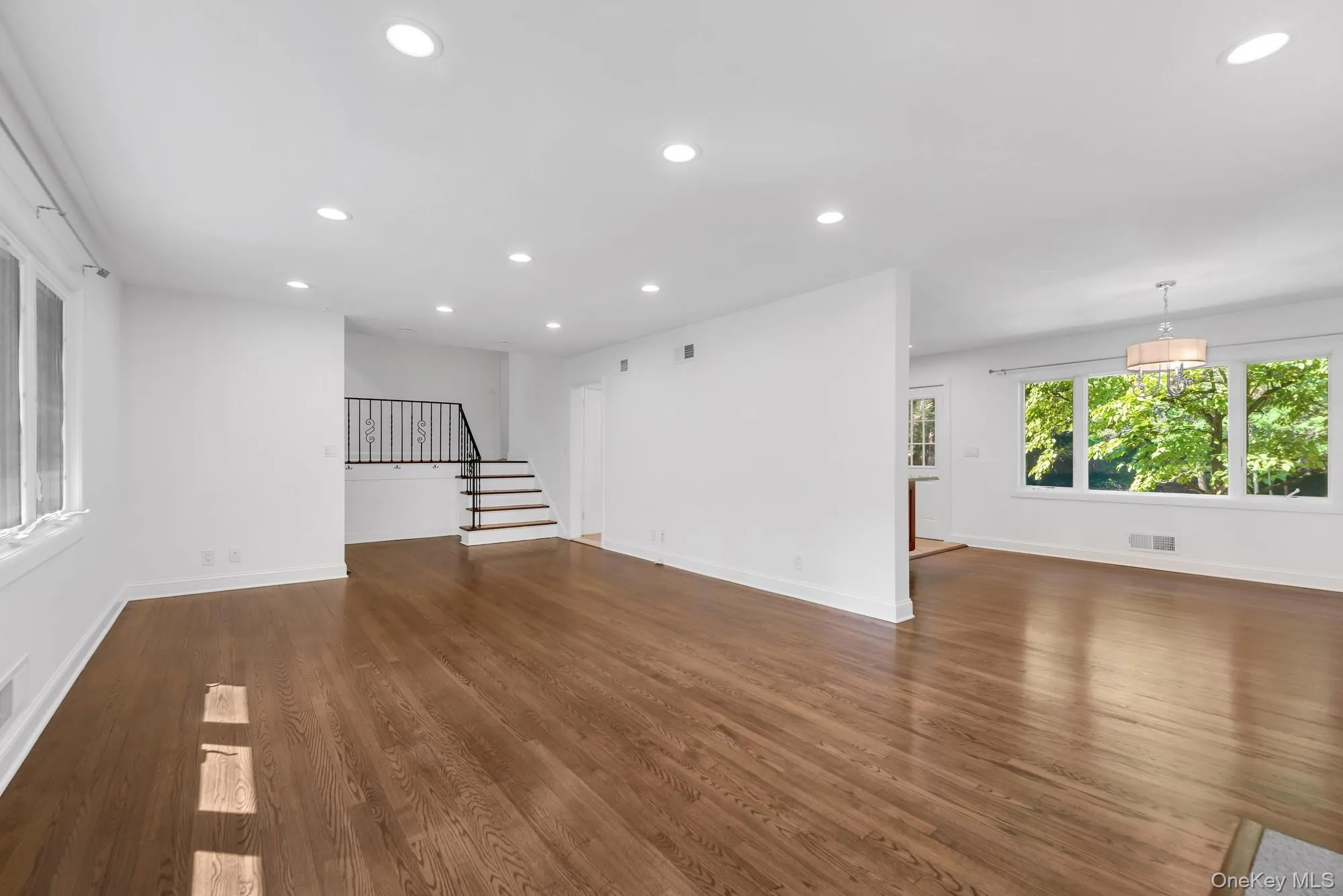 49 Henry Street, Scarsdale, NY, 4 Bedrooms Bedrooms, 7 Rooms Rooms,4 BathroomsBathrooms,Residential Lease,For Rent,Henry,0,1015259 49 Henry Street, Scarsdale, NY, 4 Bedrooms Bedrooms, 7 Rooms Rooms,4 BathroomsBathrooms,Residential Lease,For Rent,Henry,0,1015259