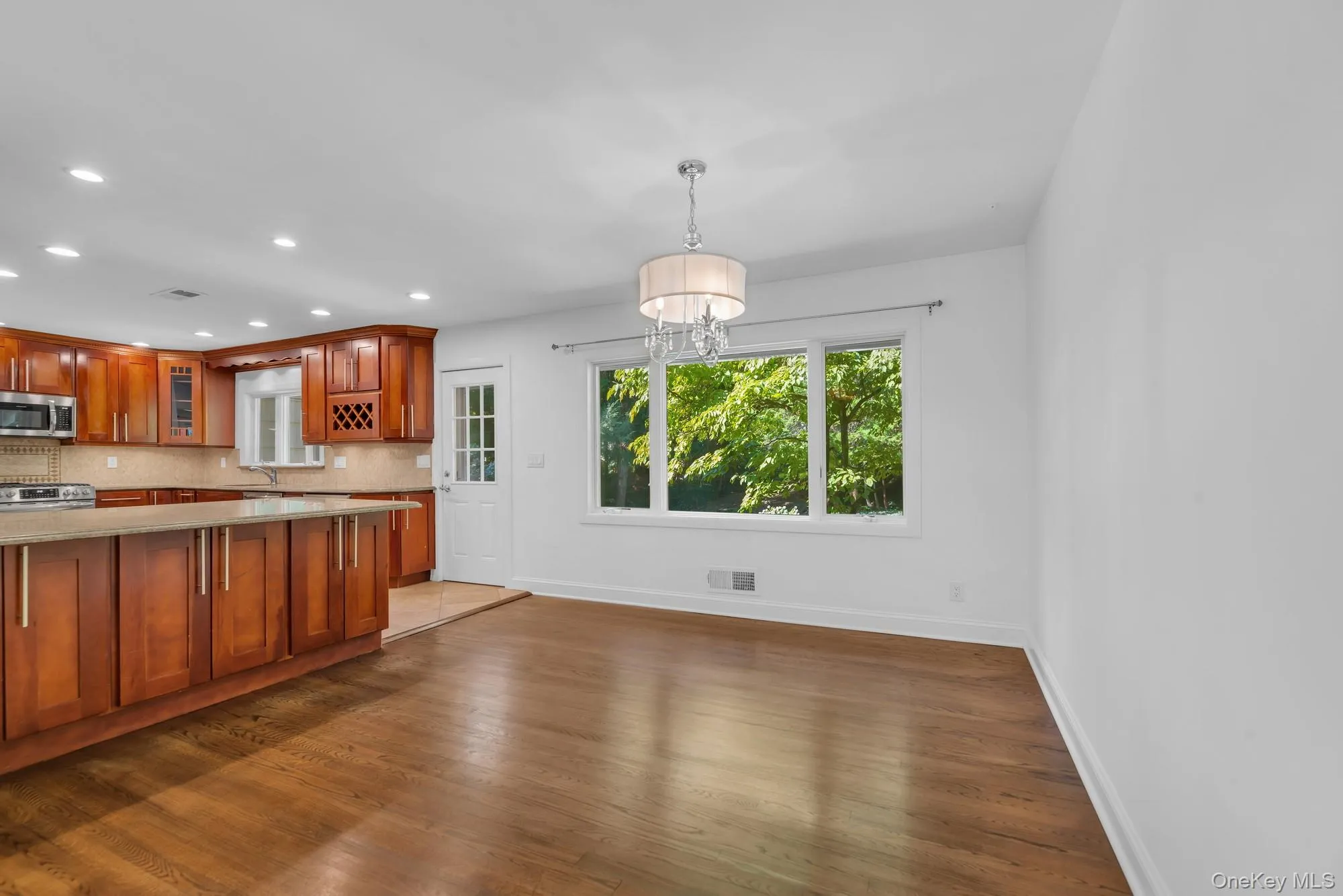 49 Henry Street, Scarsdale, NY, 4 Bedrooms Bedrooms, 7 Rooms Rooms,4 BathroomsBathrooms,Residential Lease,For Rent,Henry,0,1015259 49 Henry Street, Scarsdale, NY, 4 Bedrooms Bedrooms, 7 Rooms Rooms,4 BathroomsBathrooms,Residential Lease,For Rent,Henry,0,1015259