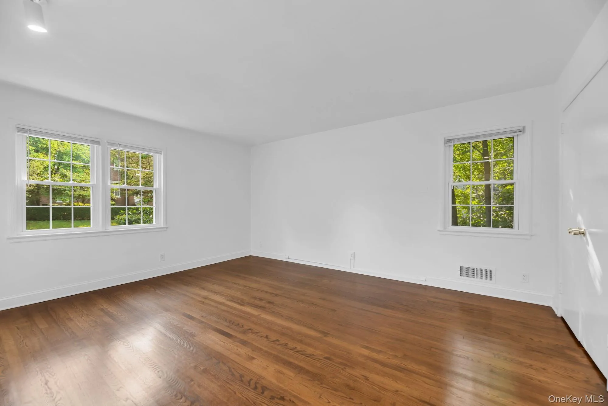 49 Henry Street, Scarsdale, NY, 4 Bedrooms Bedrooms, 7 Rooms Rooms,4 BathroomsBathrooms,Residential Lease,For Rent,Henry,0,1015259 49 Henry Street, Scarsdale, NY, 4 Bedrooms Bedrooms, 7 Rooms Rooms,4 BathroomsBathrooms,Residential Lease,For Rent,Henry,0,1015259