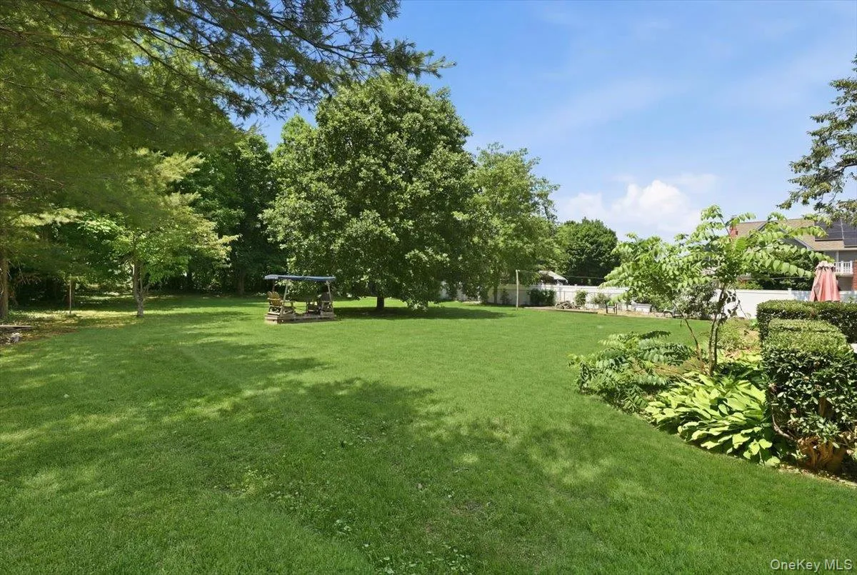 40 Bayview Avenue, Babylon, NY, 4 Bedrooms Bedrooms, 10 Rooms Rooms,2 BathroomsBathrooms,Residential,For Rent,Bayview,0,1015262 40 Bayview Avenue, Babylon, NY, 4 Bedrooms Bedrooms, 10 Rooms Rooms,2 BathroomsBathrooms,Residential,For Rent,Bayview,0,1015262