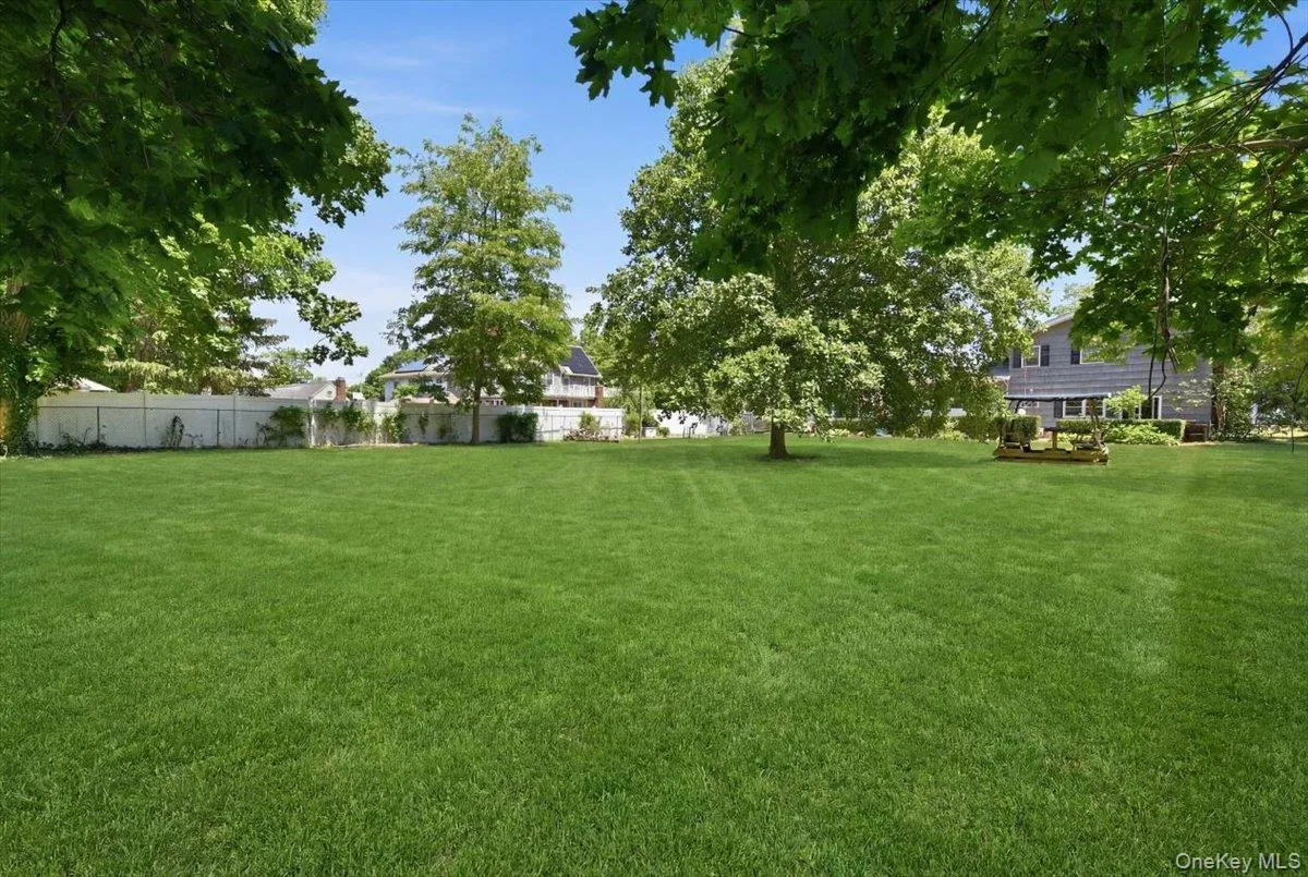 40 Bayview Avenue, Babylon, NY, 4 Bedrooms Bedrooms, 10 Rooms Rooms,2 BathroomsBathrooms,Residential,For Rent,Bayview,0,1015262 40 Bayview Avenue, Babylon, NY, 4 Bedrooms Bedrooms, 10 Rooms Rooms,2 BathroomsBathrooms,Residential,For Rent,Bayview,0,1015262
