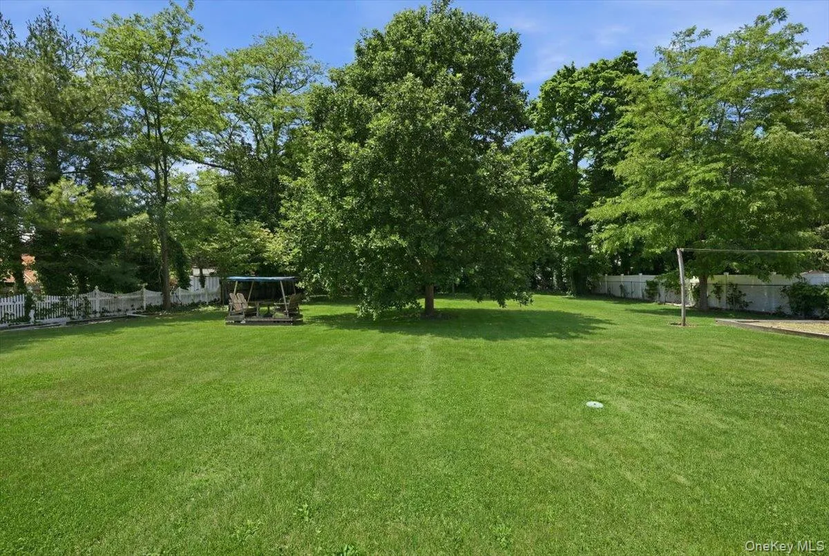40 Bayview Avenue, Babylon, NY, 4 Bedrooms Bedrooms, 10 Rooms Rooms,2 BathroomsBathrooms,Residential,For Rent,Bayview,0,1015262 40 Bayview Avenue, Babylon, NY, 4 Bedrooms Bedrooms, 10 Rooms Rooms,2 BathroomsBathrooms,Residential,For Rent,Bayview,0,1015262