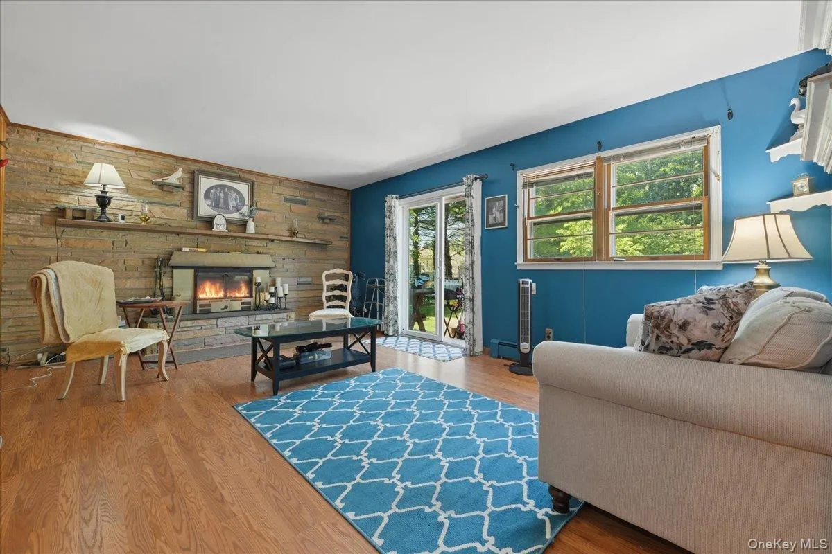 40 Bayview Avenue, Babylon, NY, 4 Bedrooms Bedrooms, 10 Rooms Rooms,2 BathroomsBathrooms,Residential,For Rent,Bayview,0,1015262 40 Bayview Avenue, Babylon, NY, 4 Bedrooms Bedrooms, 10 Rooms Rooms,2 BathroomsBathrooms,Residential,For Rent,Bayview,0,1015262