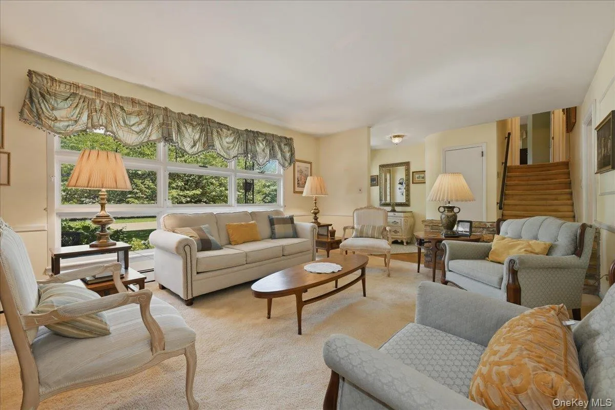 40 Bayview Avenue, Babylon, NY, 4 Bedrooms Bedrooms, 10 Rooms Rooms,2 BathroomsBathrooms,Residential,For Rent,Bayview,0,1015262 40 Bayview Avenue, Babylon, NY, 4 Bedrooms Bedrooms, 10 Rooms Rooms,2 BathroomsBathrooms,Residential,For Rent,Bayview,0,1015262