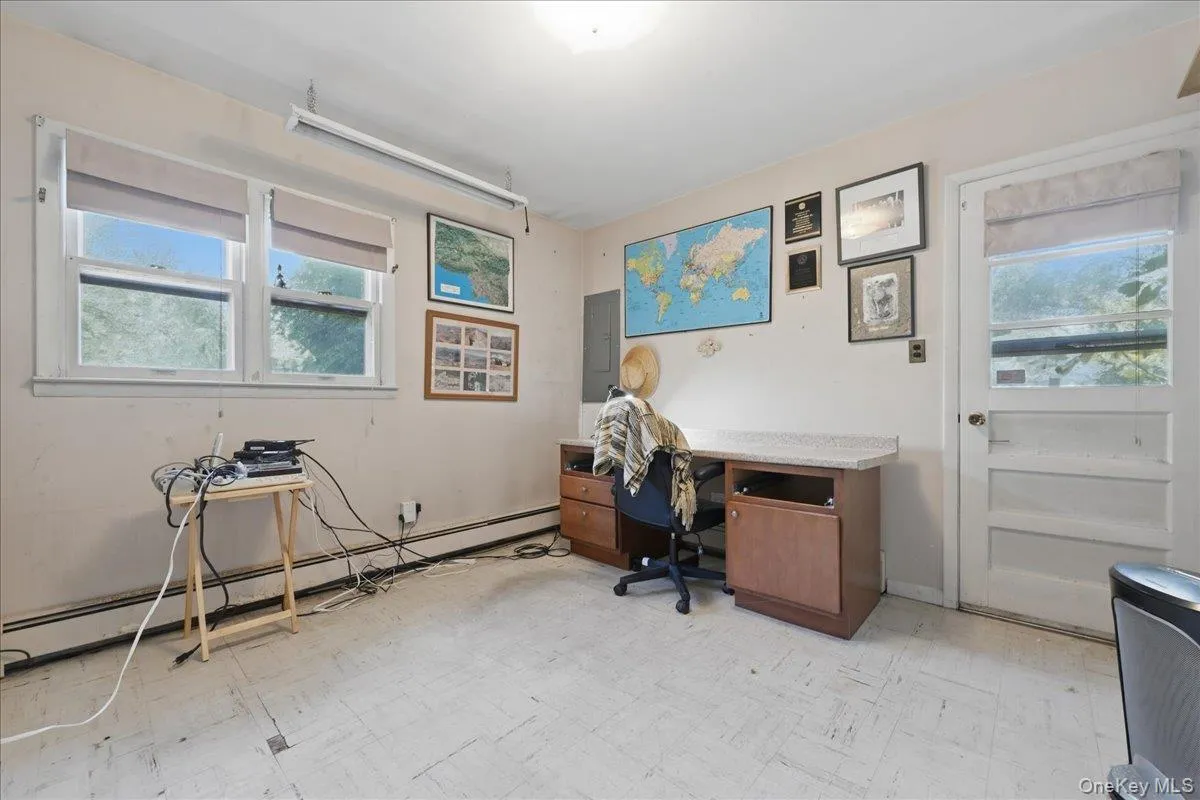 40 Bayview Avenue, Babylon, NY, 4 Bedrooms Bedrooms, 10 Rooms Rooms,2 BathroomsBathrooms,Residential,For Rent,Bayview,0,1015262 40 Bayview Avenue, Babylon, NY, 4 Bedrooms Bedrooms, 10 Rooms Rooms,2 BathroomsBathrooms,Residential,For Rent,Bayview,0,1015262