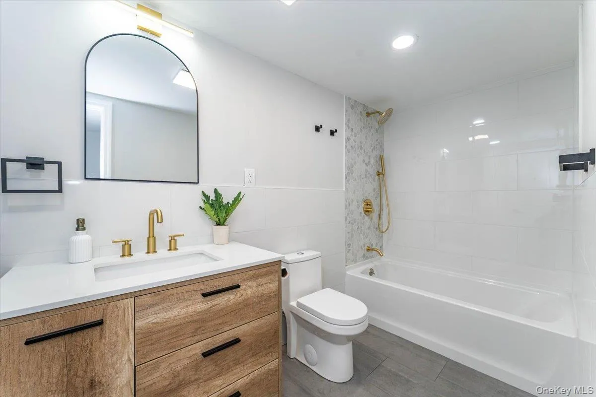 41 Oregon Road, West Babylon, NY, 3 Bedrooms Bedrooms, 8 Rooms Rooms,3 BathroomsBathrooms,Residential,For Rent,Oregon,0,1015263 41 Oregon Road, West Babylon, NY, 3 Bedrooms Bedrooms, 8 Rooms Rooms,3 BathroomsBathrooms,Residential,For Rent,Oregon,0,1015263