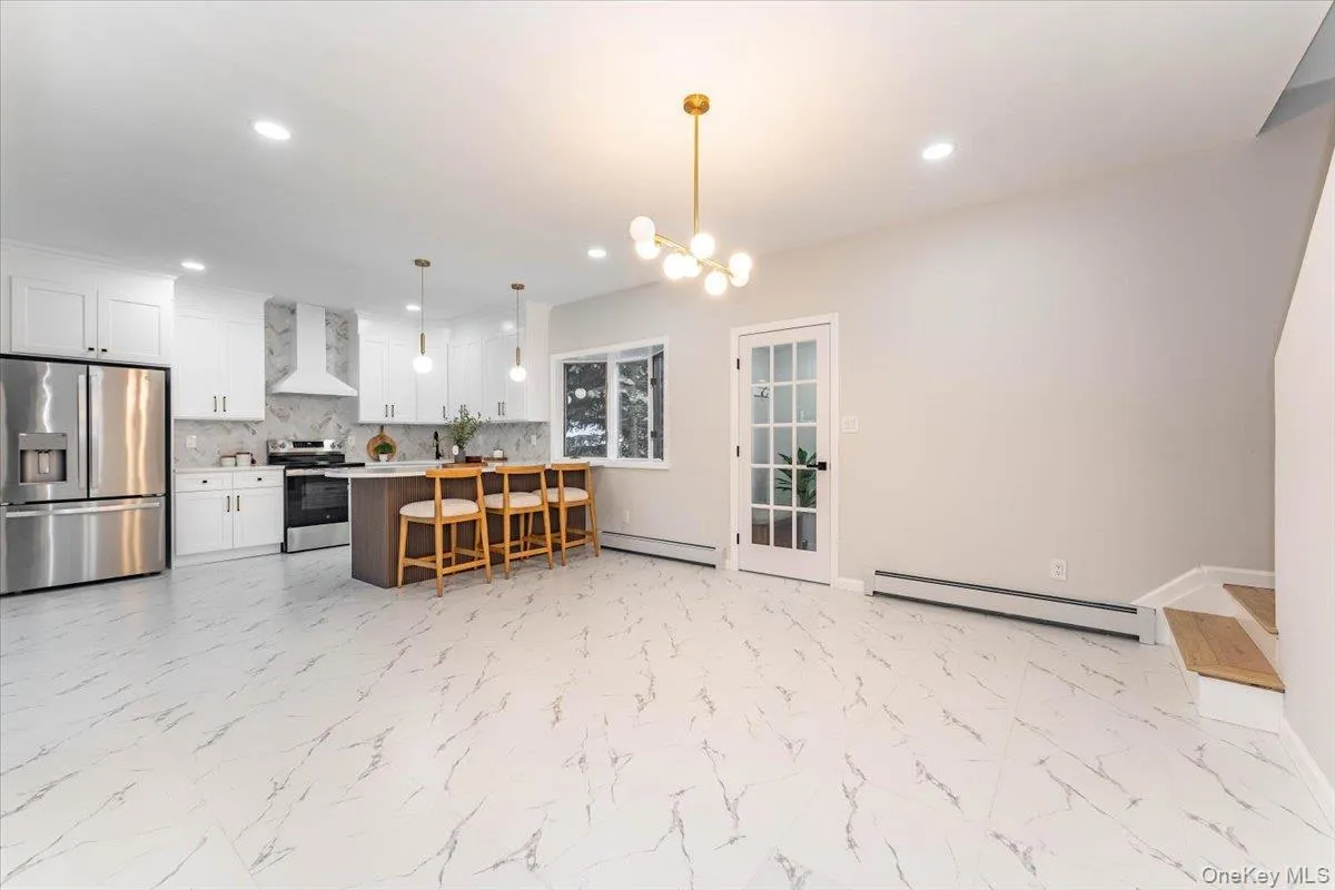 41 Oregon Road, West Babylon, NY, 3 Bedrooms Bedrooms, 8 Rooms Rooms,3 BathroomsBathrooms,Residential,For Rent,Oregon,0,1015263 41 Oregon Road, West Babylon, NY, 3 Bedrooms Bedrooms, 8 Rooms Rooms,3 BathroomsBathrooms,Residential,For Rent,Oregon,0,1015263