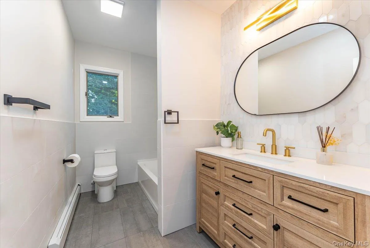 41 Oregon Road, West Babylon, NY, 3 Bedrooms Bedrooms, 8 Rooms Rooms,3 BathroomsBathrooms,Residential,For Rent,Oregon,0,1015263 41 Oregon Road, West Babylon, NY, 3 Bedrooms Bedrooms, 8 Rooms Rooms,3 BathroomsBathrooms,Residential,For Rent,Oregon,0,1015263