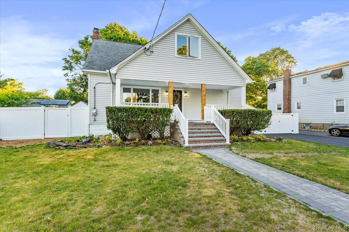 41 Oregon Road, West Babylon, NY, 3 Bedrooms Bedrooms, 8 Rooms Rooms,3 BathroomsBathrooms,Residential,For Rent,Oregon,0,1015263 41 Oregon Road, West Babylon, NY, 3 Bedrooms Bedrooms, 8 Rooms Rooms,3 BathroomsBathrooms,Residential,For Rent,Oregon,0,1015263