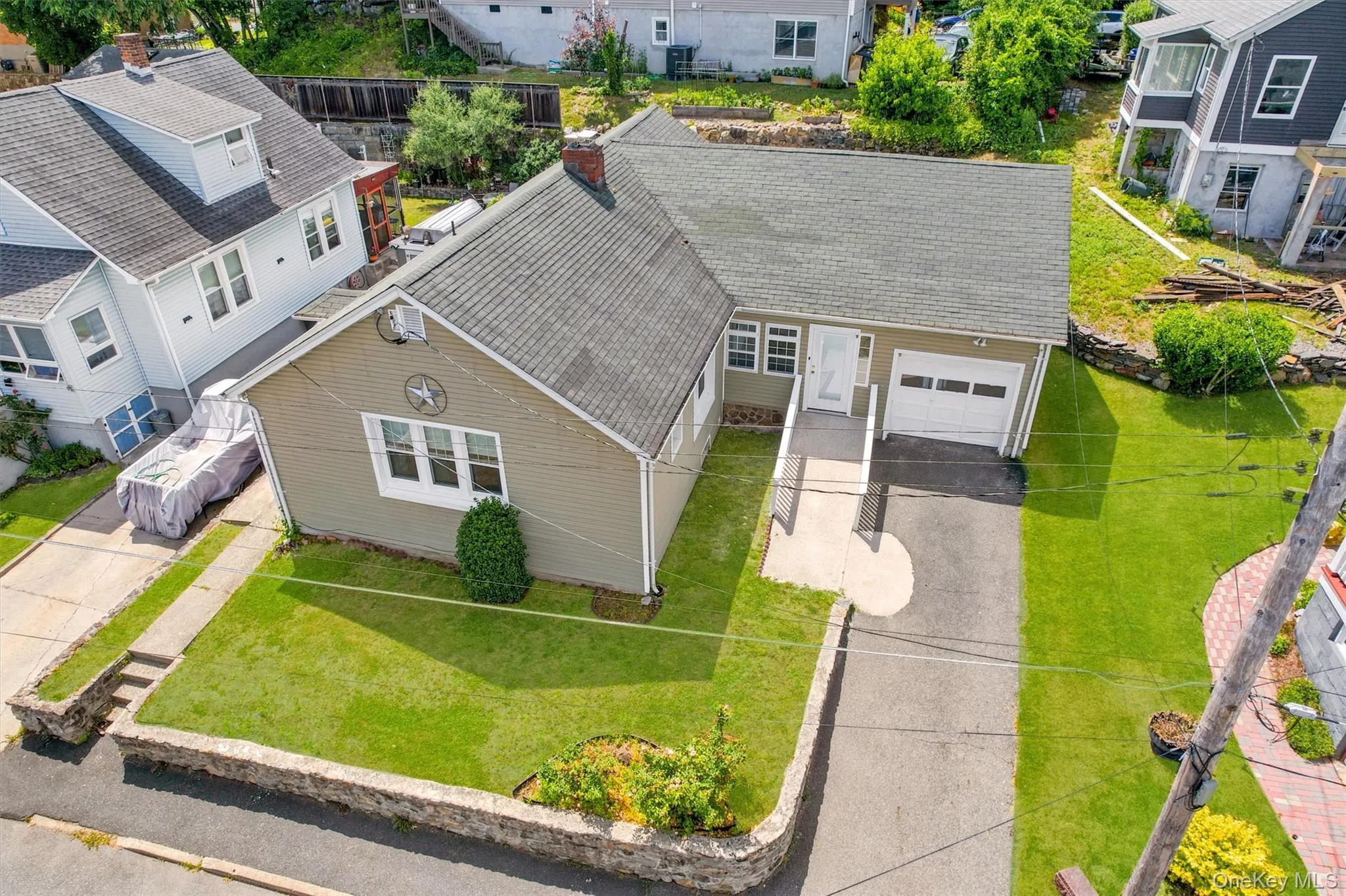 9 Hickory Street, Highlands, NY, 3 Bedrooms Bedrooms, 7 Rooms Rooms,1 BathroomBathrooms,Residential,For Rent,Hickory,0,1015264 9 Hickory Street, Highlands, NY, 3 Bedrooms Bedrooms, 7 Rooms Rooms,1 BathroomBathrooms,Residential,For Rent,Hickory,0,1015264