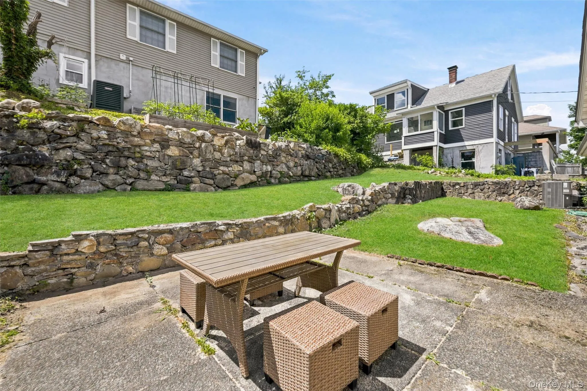 9 Hickory Street, Highlands, NY, 3 Bedrooms Bedrooms, 7 Rooms Rooms,1 BathroomBathrooms,Residential,For Rent,Hickory,0,1015264 9 Hickory Street, Highlands, NY, 3 Bedrooms Bedrooms, 7 Rooms Rooms,1 BathroomBathrooms,Residential,For Rent,Hickory,0,1015264