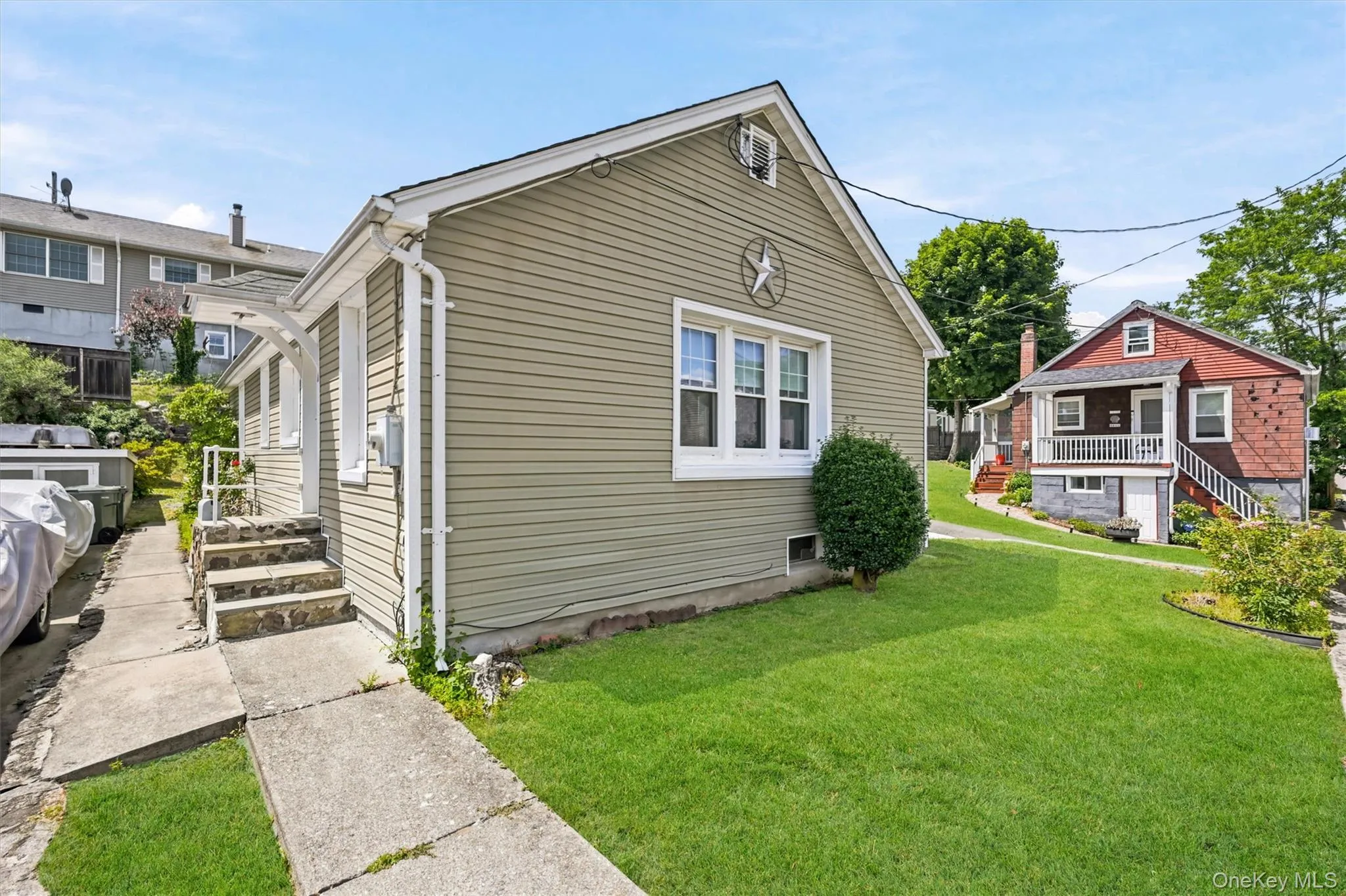 9 Hickory Street, Highlands, NY, 3 Bedrooms Bedrooms, 7 Rooms Rooms,1 BathroomBathrooms,Residential,For Rent,Hickory,0,1015264 9 Hickory Street, Highlands, NY, 3 Bedrooms Bedrooms, 7 Rooms Rooms,1 BathroomBathrooms,Residential,For Rent,Hickory,0,1015264