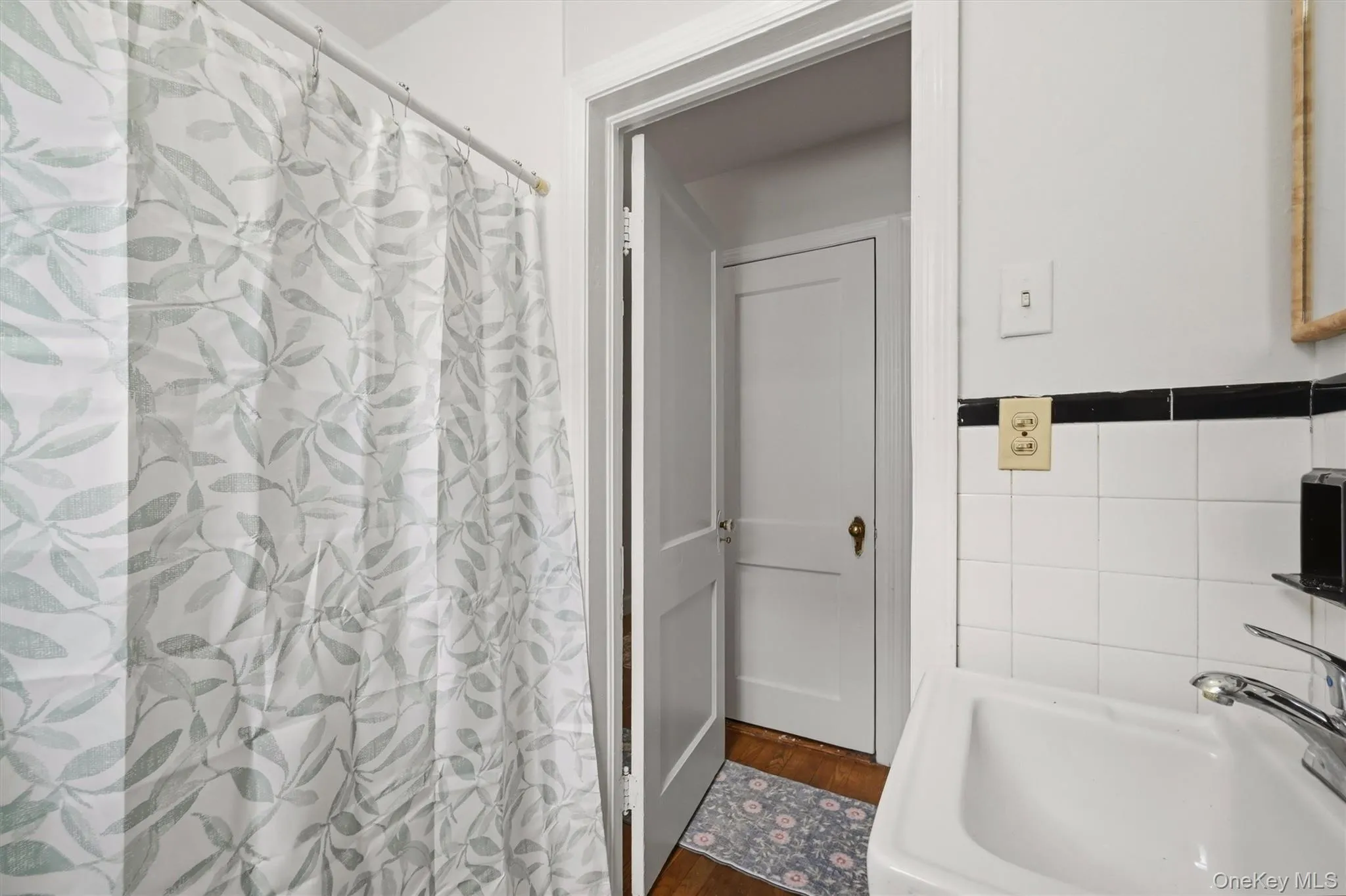 9 Hickory Street, Highlands, NY, 3 Bedrooms Bedrooms, 7 Rooms Rooms,1 BathroomBathrooms,Residential,For Rent,Hickory,0,1015264 9 Hickory Street, Highlands, NY, 3 Bedrooms Bedrooms, 7 Rooms Rooms,1 BathroomBathrooms,Residential,For Rent,Hickory,0,1015264