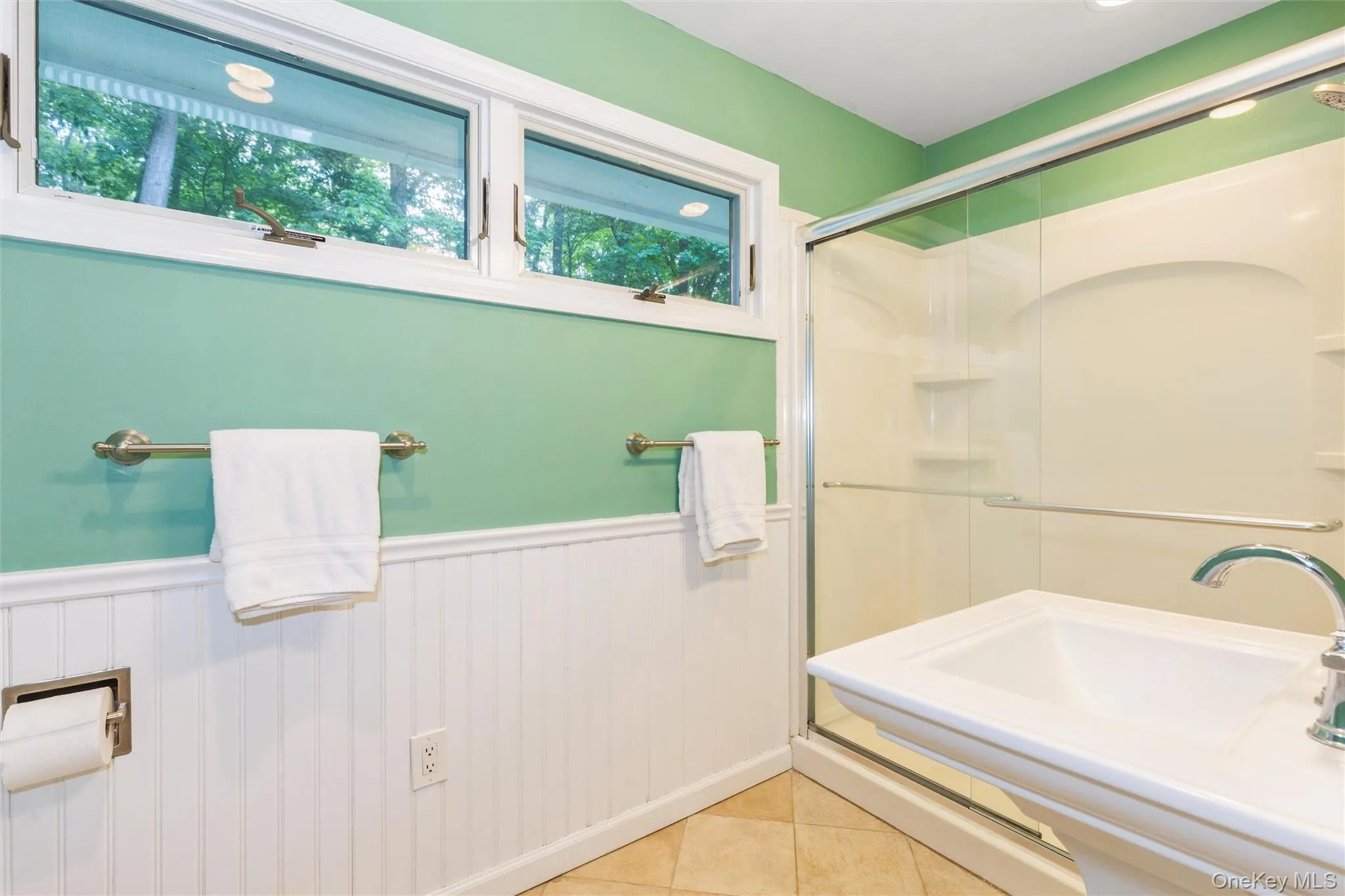 23 Eastwood Road, Brookhaven, NY, 3 Bedrooms Bedrooms, 7 Rooms Rooms,2 BathroomsBathrooms,Residential,For Rent,Eastwood,0,1015266 23 Eastwood Road, Brookhaven, NY, 3 Bedrooms Bedrooms, 7 Rooms Rooms,2 BathroomsBathrooms,Residential,For Rent,Eastwood,0,1015266
