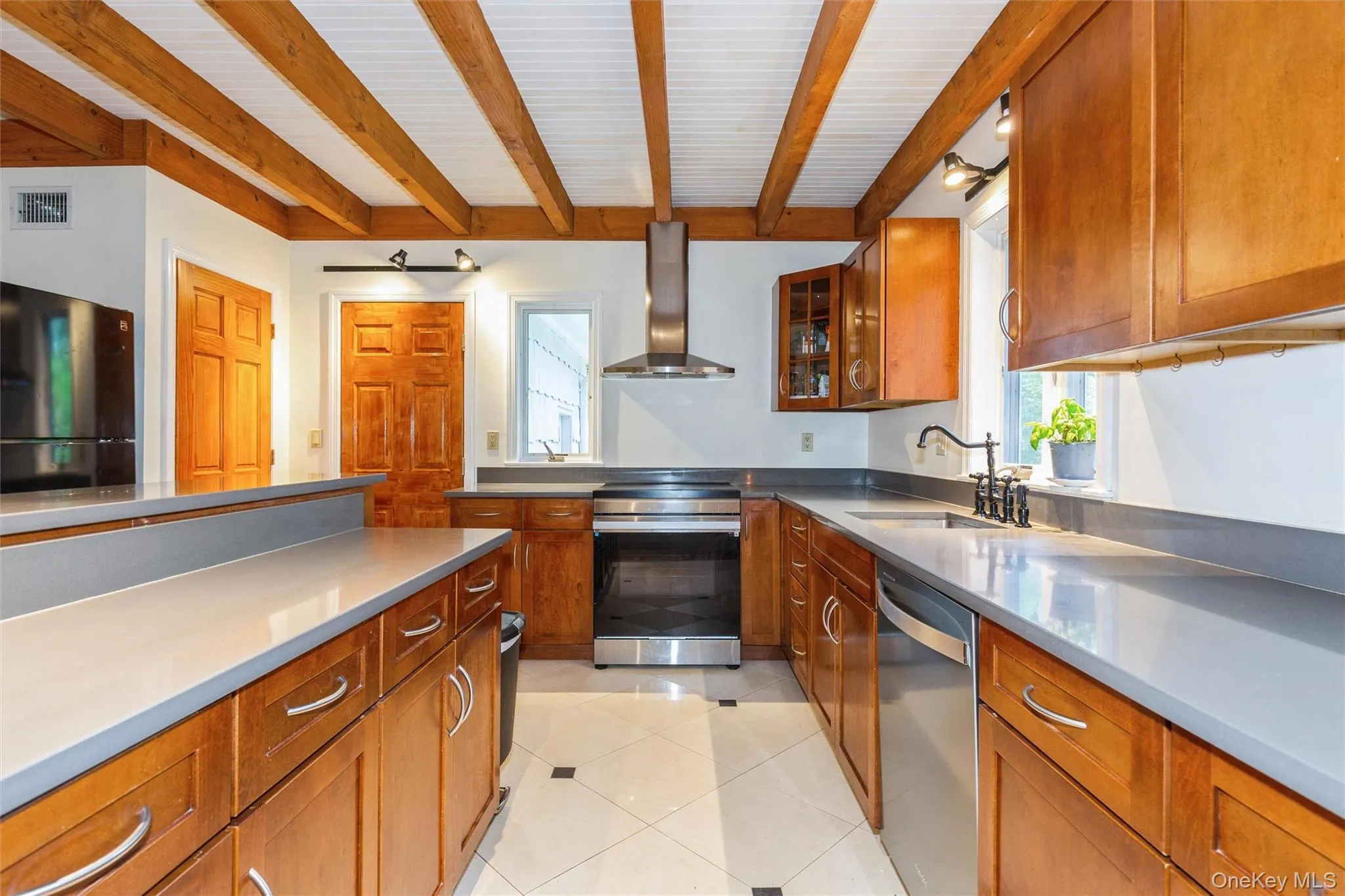 23 Eastwood Road, Brookhaven, NY, 3 Bedrooms Bedrooms, 7 Rooms Rooms,2 BathroomsBathrooms,Residential,For Rent,Eastwood,0,1015266 23 Eastwood Road, Brookhaven, NY, 3 Bedrooms Bedrooms, 7 Rooms Rooms,2 BathroomsBathrooms,Residential,For Rent,Eastwood,0,1015266
