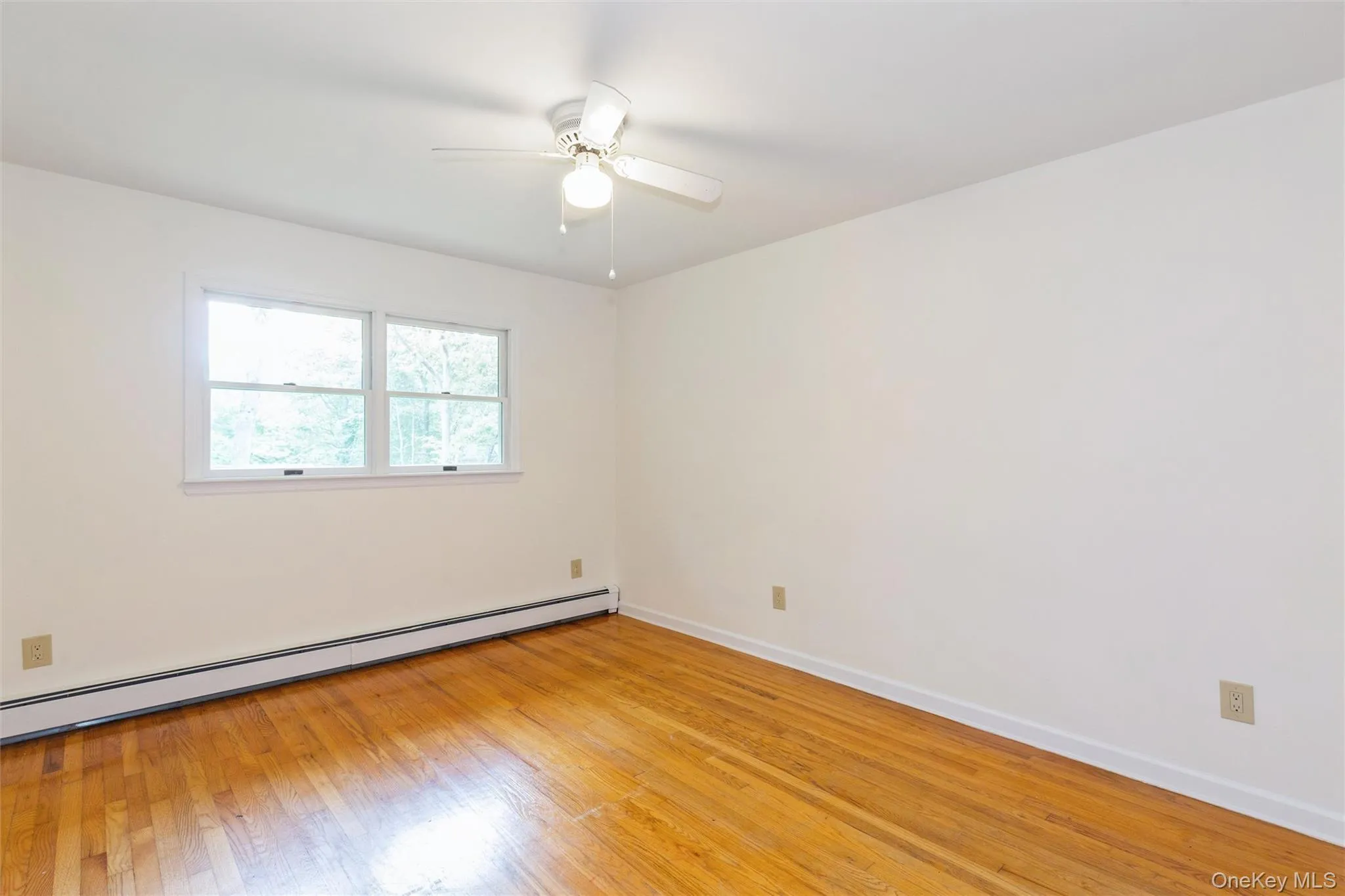 23 Eastwood Road, Brookhaven, NY, 3 Bedrooms Bedrooms, 7 Rooms Rooms,2 BathroomsBathrooms,Residential,For Rent,Eastwood,0,1015266 23 Eastwood Road, Brookhaven, NY, 3 Bedrooms Bedrooms, 7 Rooms Rooms,2 BathroomsBathrooms,Residential,For Rent,Eastwood,0,1015266