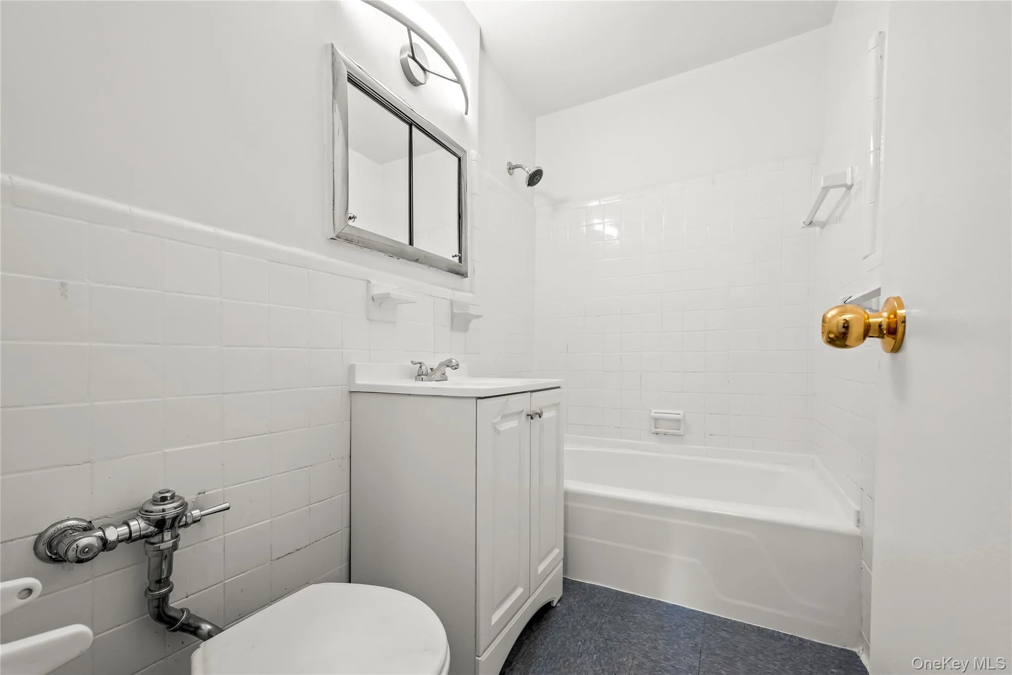 599 E 7th Street, New York, NY, 2 Bedrooms Bedrooms, 6 Rooms Rooms,2 BathroomsBathrooms,Residential,For Rent,Street,0,1015270 599 E 7th Street, New York, NY, 2 Bedrooms Bedrooms, 6 Rooms Rooms,2 BathroomsBathrooms,Residential,For Rent,Street,0,1015270