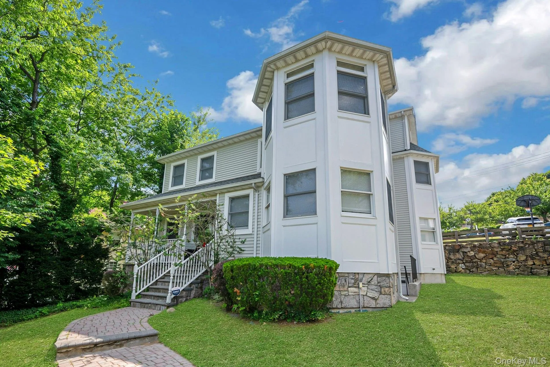 124 Sagamore Road, Eastchester, NY, 3 Bedrooms Bedrooms, 8 Rooms Rooms,2 BathroomsBathrooms,Residential Lease,For Rent,Sagamore,0,1015272 124 Sagamore Road, Eastchester, NY, 3 Bedrooms Bedrooms, 8 Rooms Rooms,2 BathroomsBathrooms,Residential Lease,For Rent,Sagamore,0,1015272