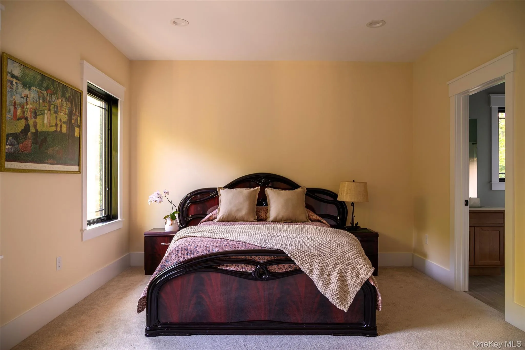 Secondary bedroom with en suite bathroom Secondary bedroom with en suite bathroom